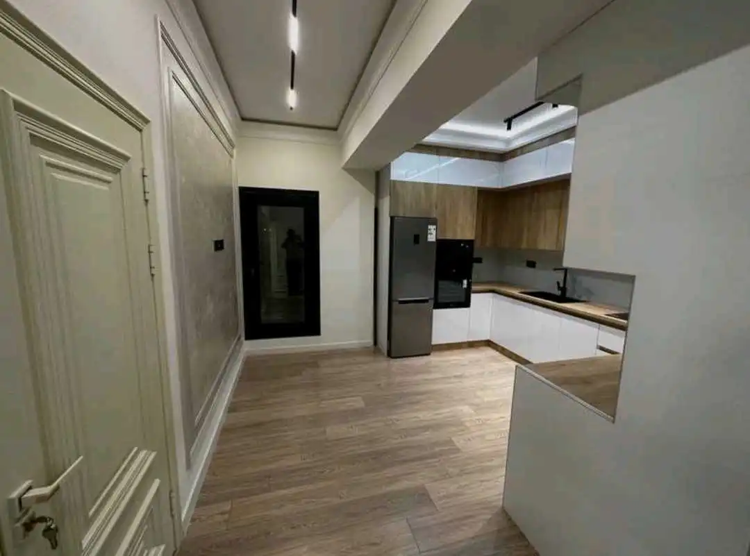 2-к квартира, 18 этаж, 103 м², Шохмансур