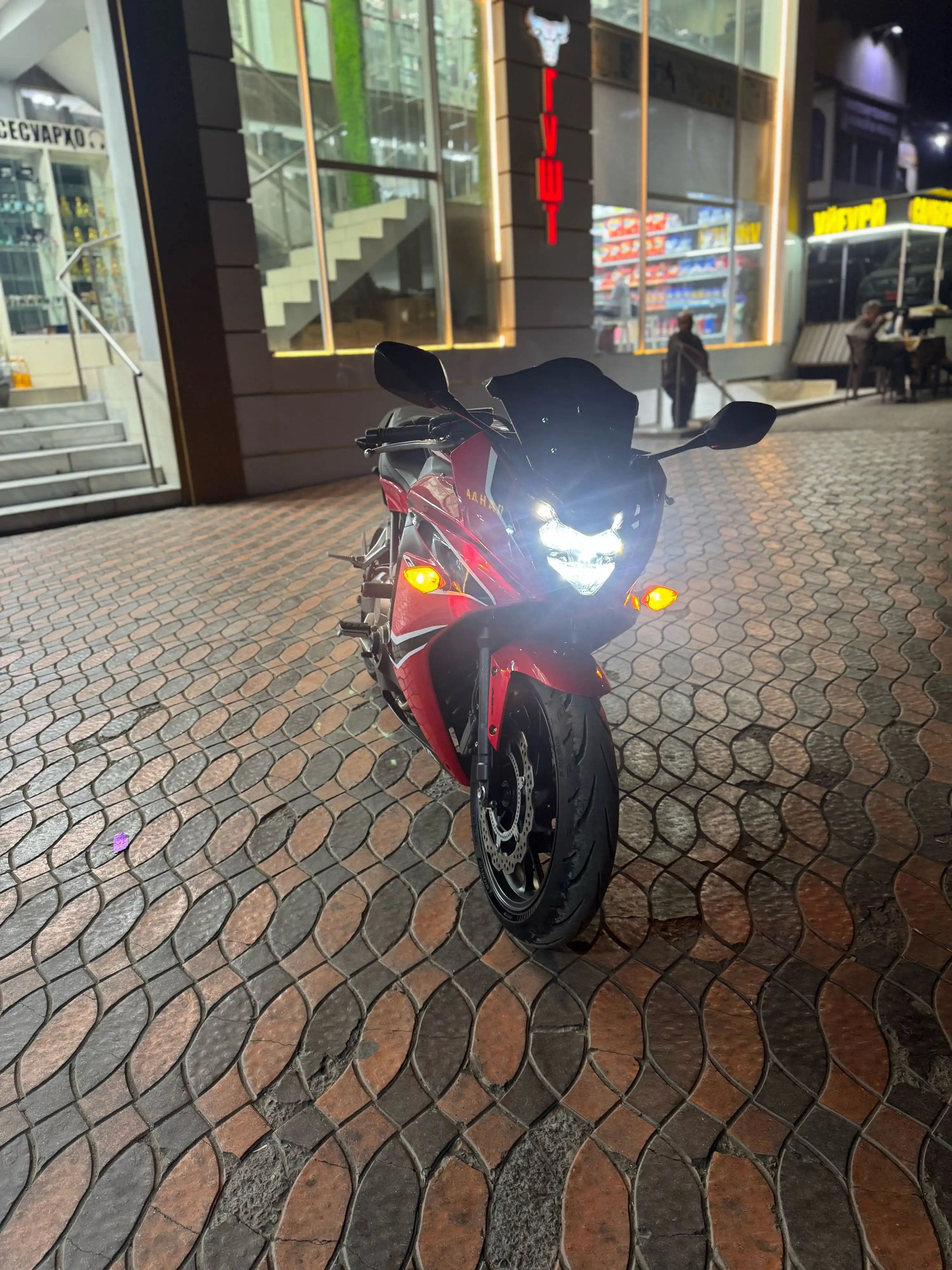 Honda cbr650F