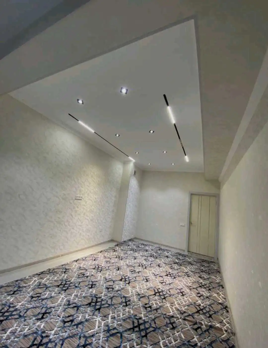 2-к квартира, 14 этаж, 65 м², Шохмансур