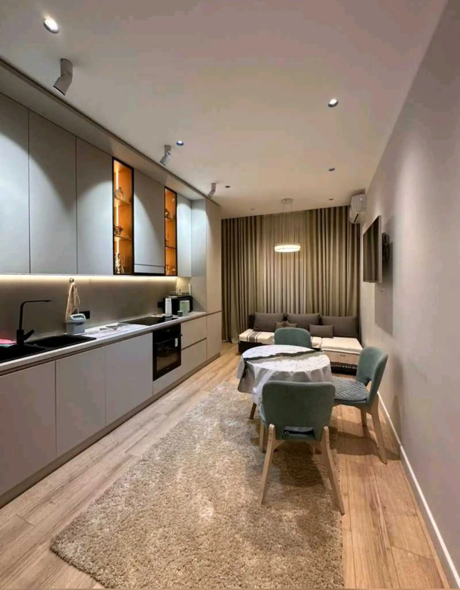 2-к квартира, 17 этаж, 72 м², Шохмансур