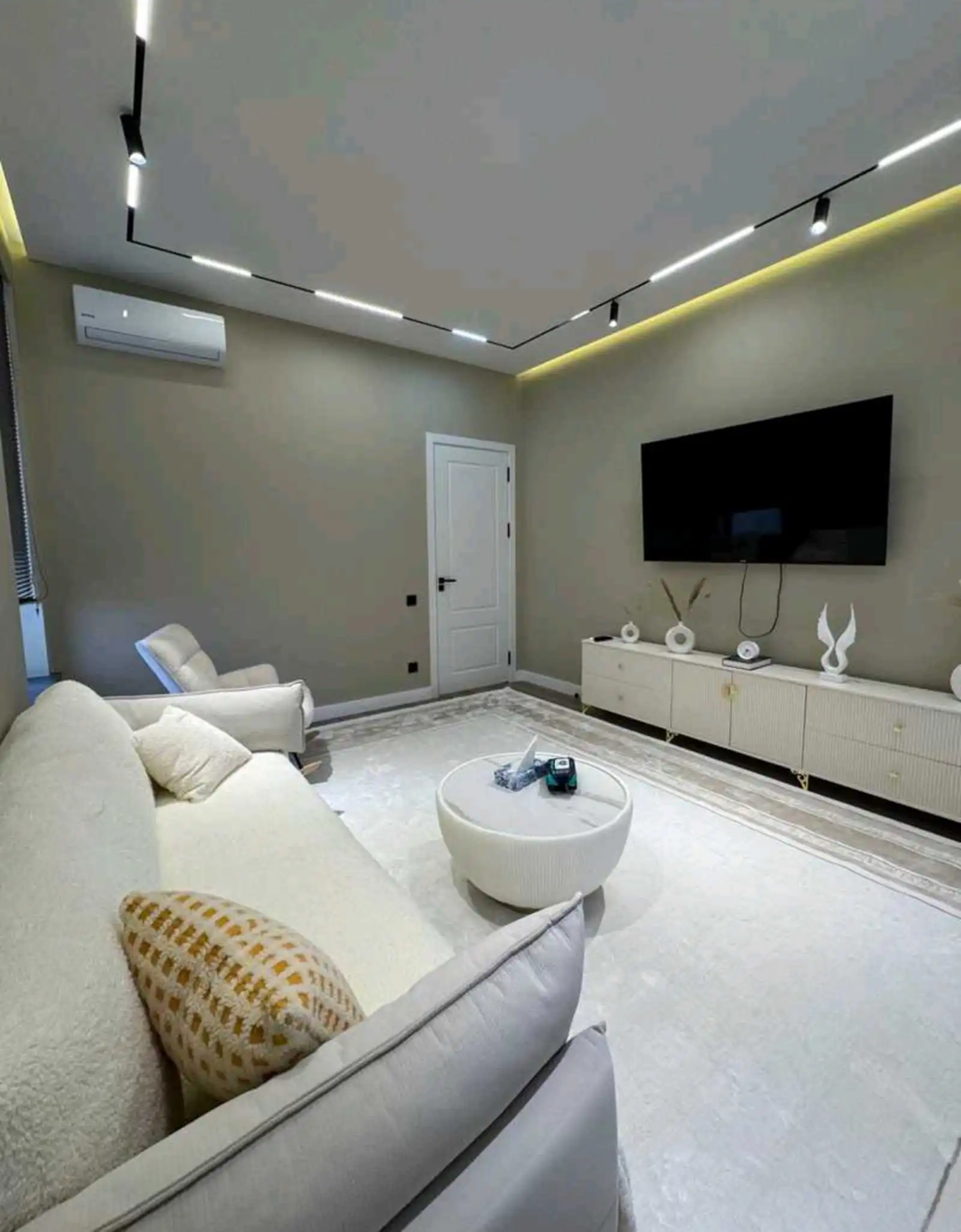 2-к квартира, 6 этаж, 65 м², Фирдавси