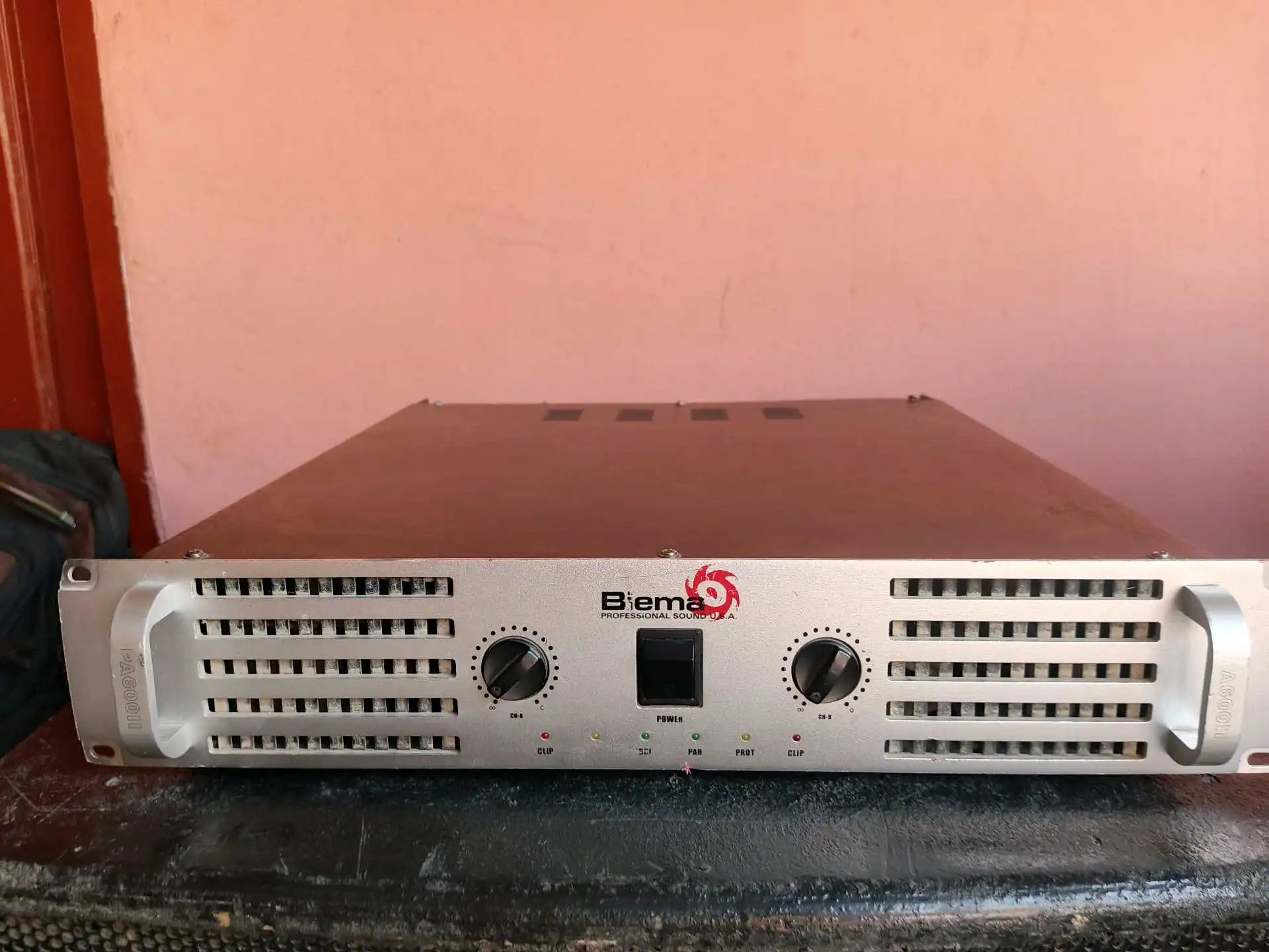 музыкальный оборудование