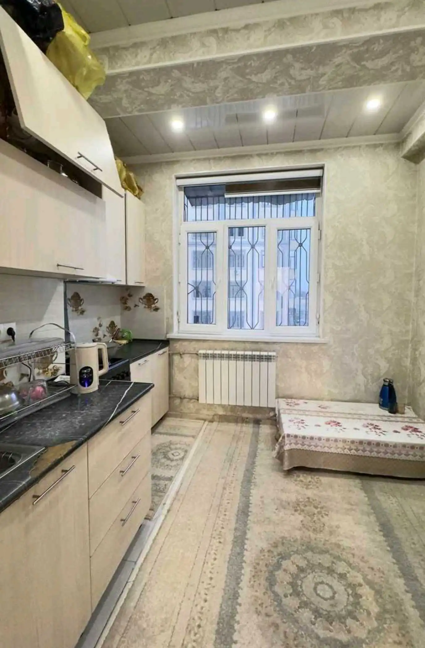 2-к квартира, 3 этаж, 70 м², Фирдавси
