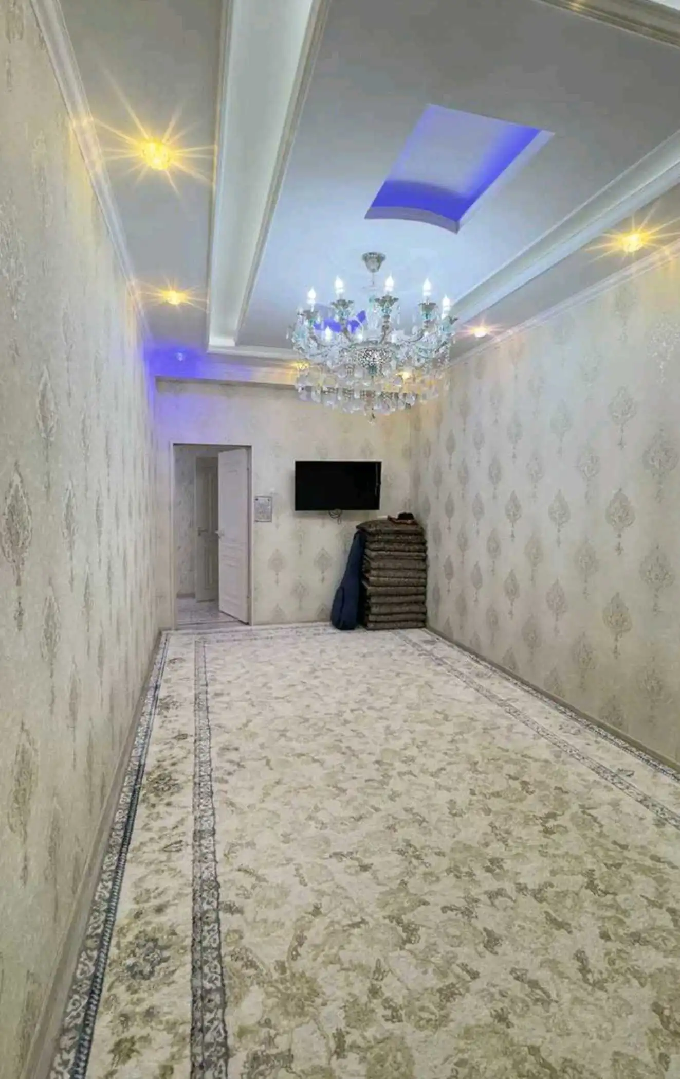 2-к квартира, 3 этаж, 70 м², Фирдавси