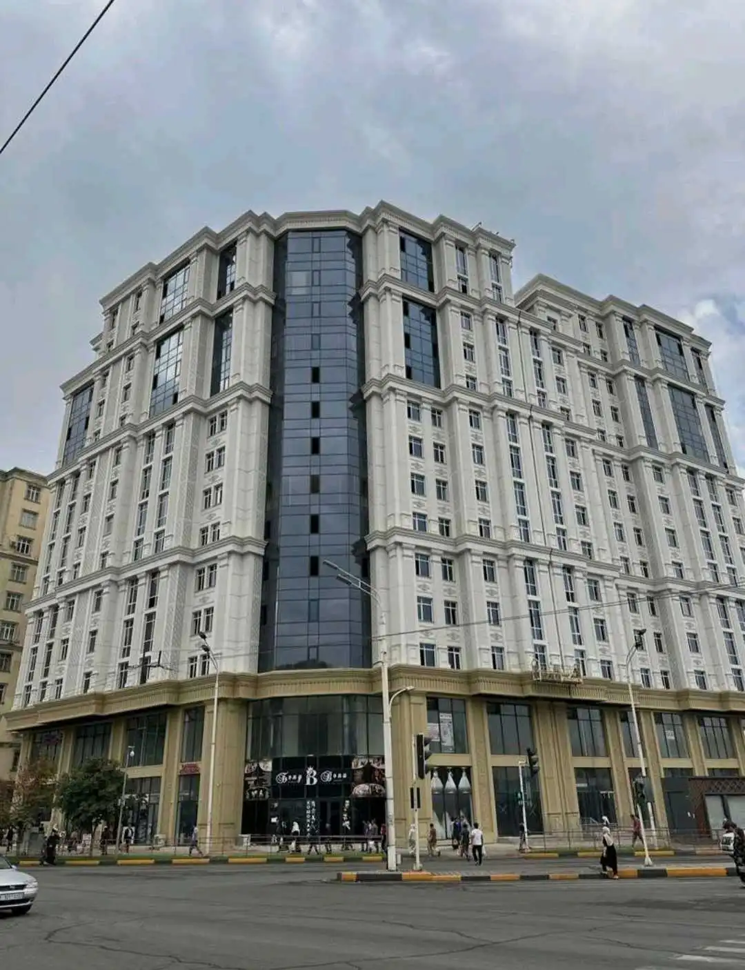 2-к квартира, 12 этаж, 75 м², Исмоил Сомони