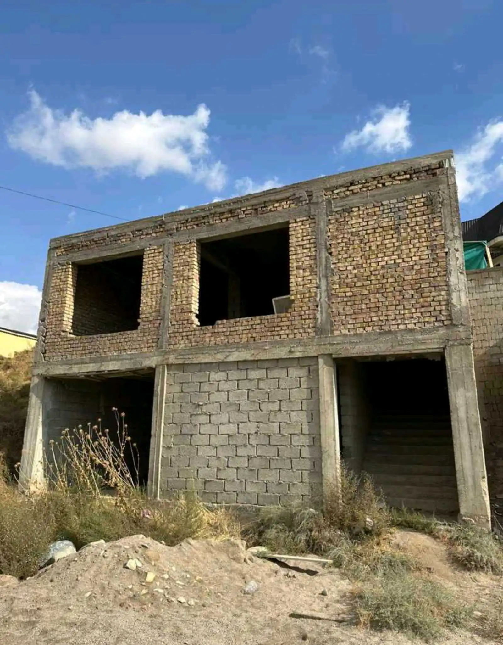 1 этажный, 5-комн. дом, 220 м², 6 соток, Шохмансур