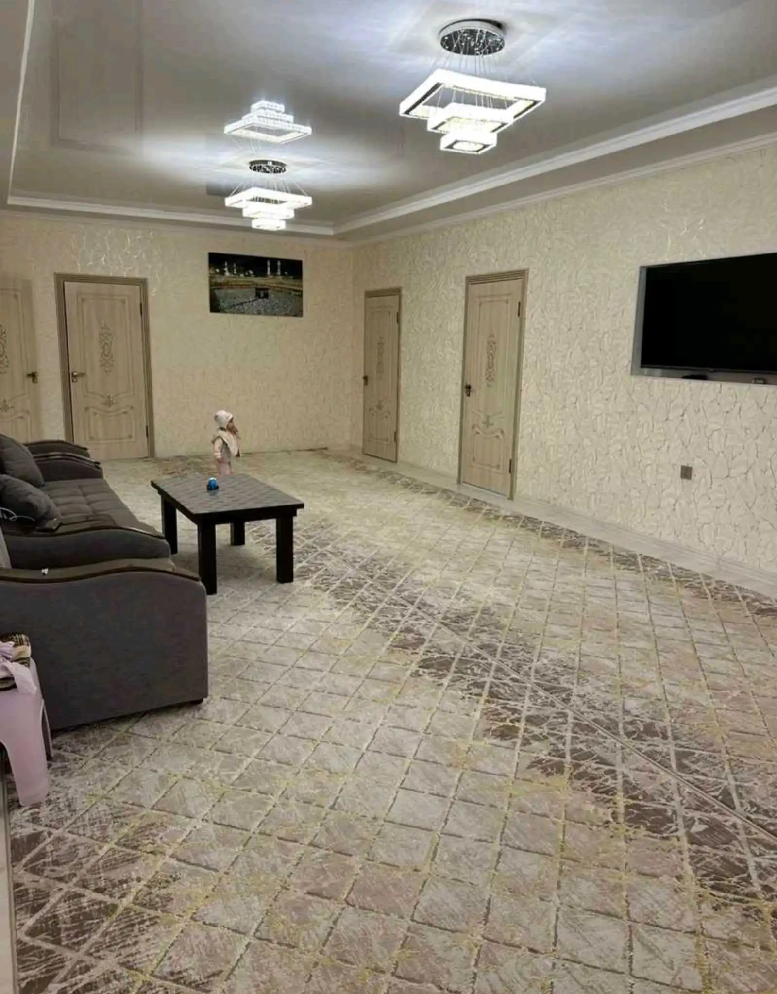 1 этажный, 5-комн. дом, 220 м², 6 соток, Шохмансур