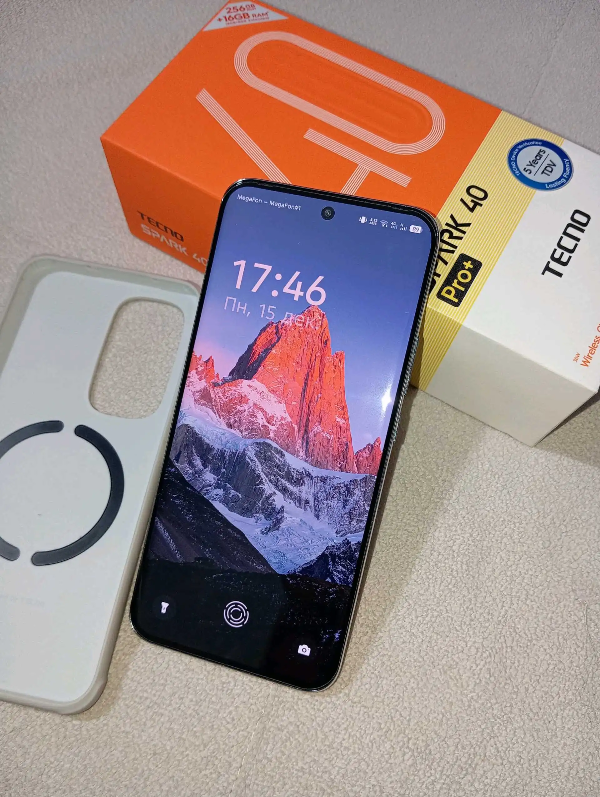 Tecno spark 40pro plus 256 gb