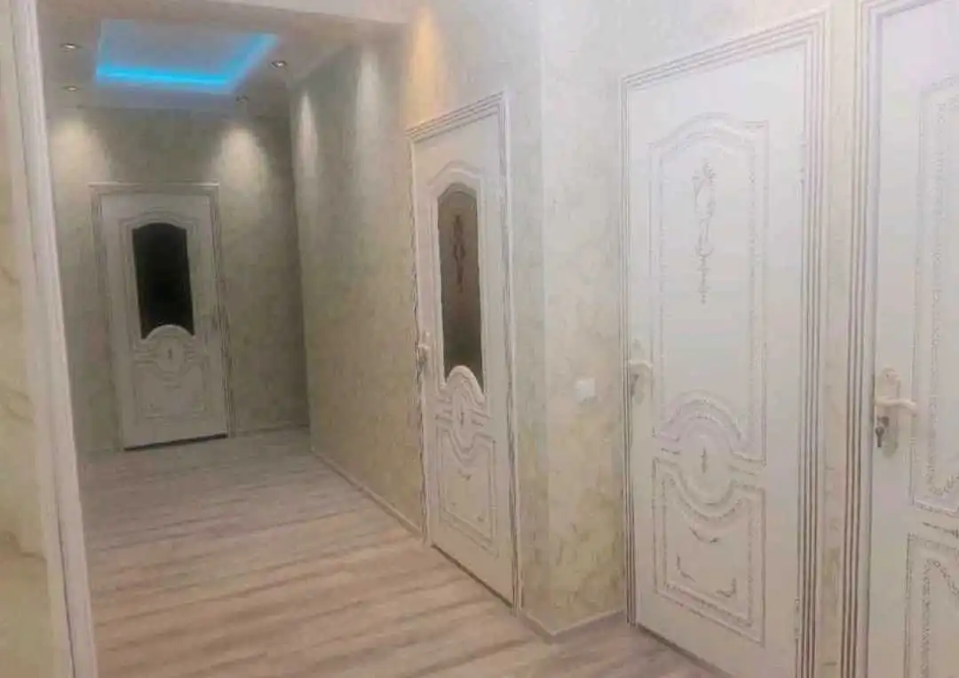 4-к квартира, 17 этаж, 70 м², Фирдавси