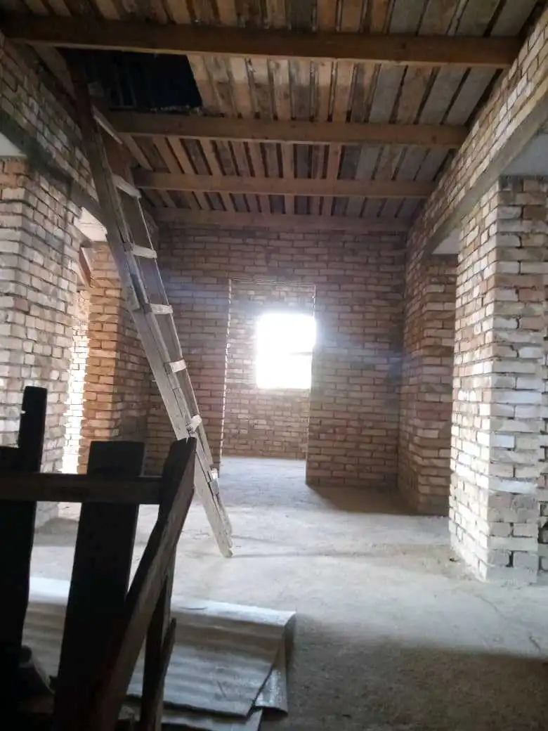 2 этажный, 7-комн. дом, 180 м², 3 соток, Рӯдакӣ