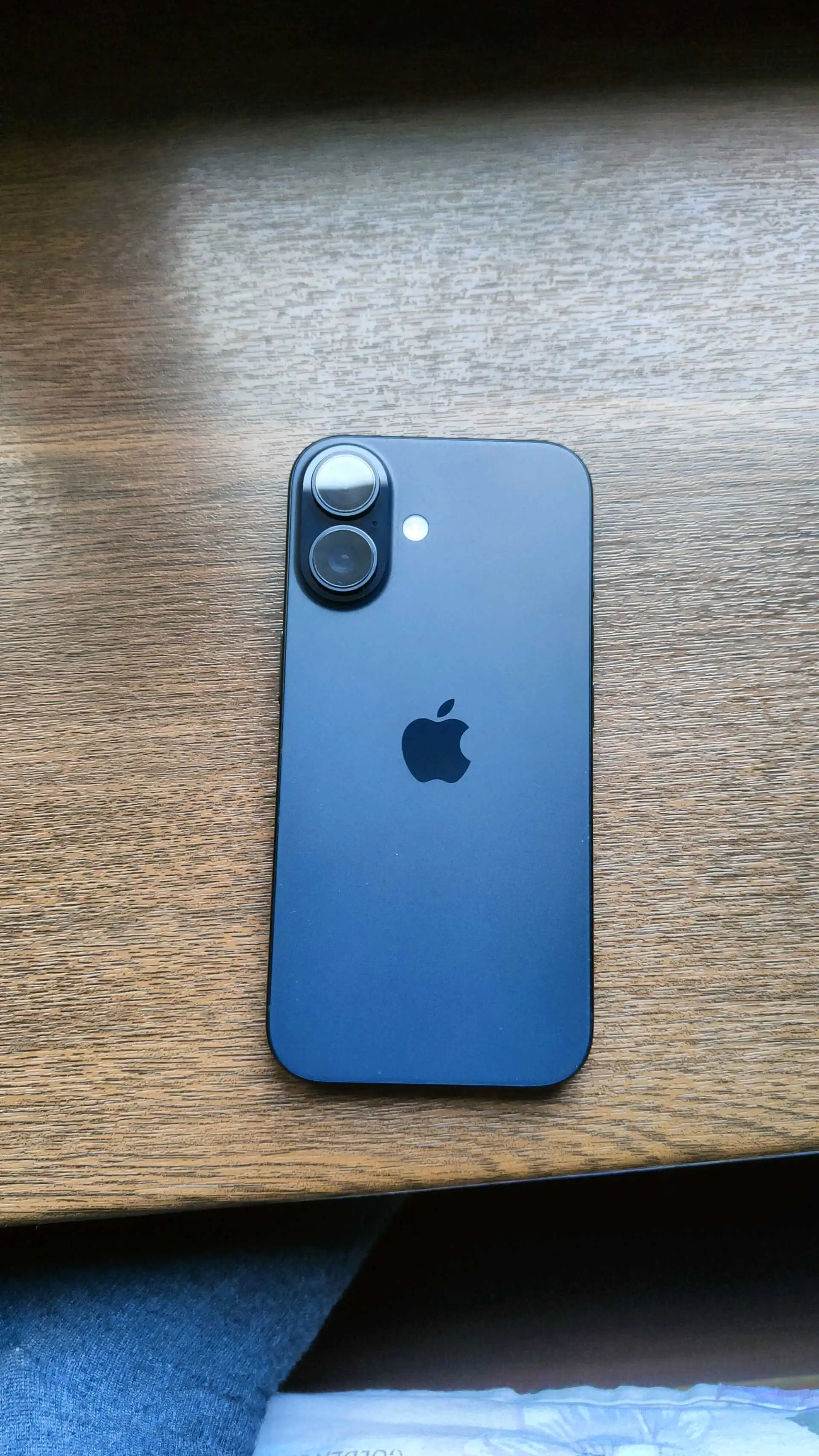 Apple iPhone 16 256 gb