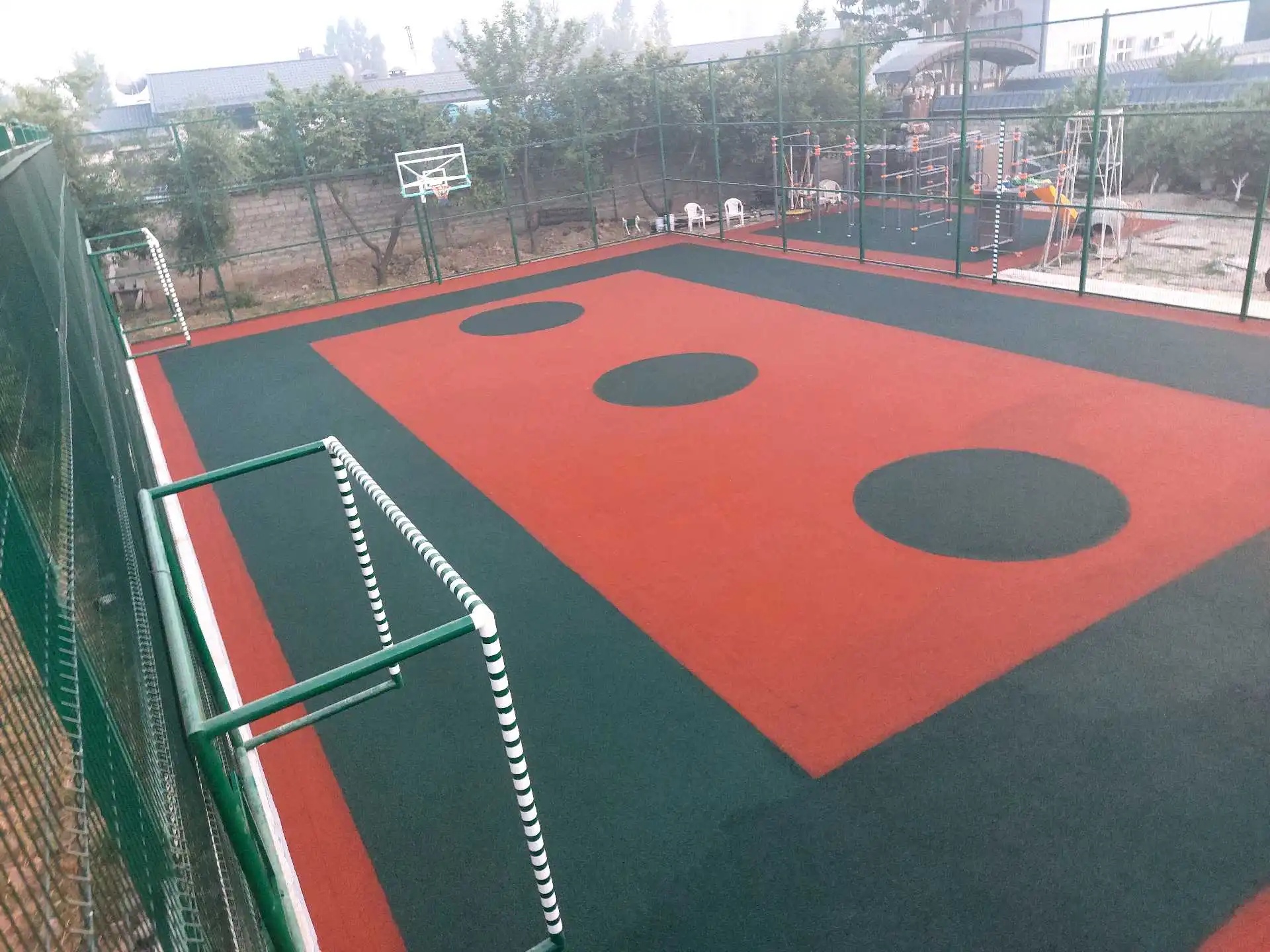 Резиновое покрытие на заказ в Таджикистане