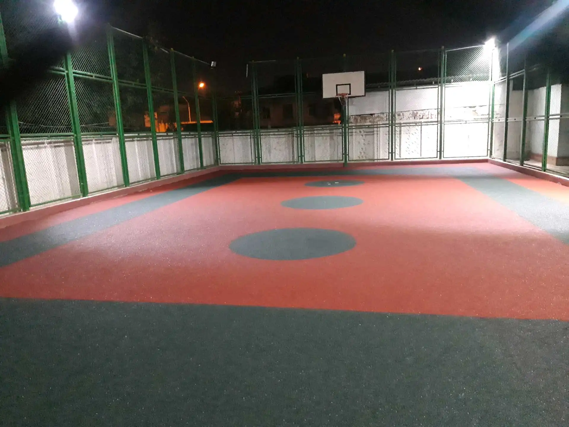 Резиновое покрытие на заказ в Таджикистане