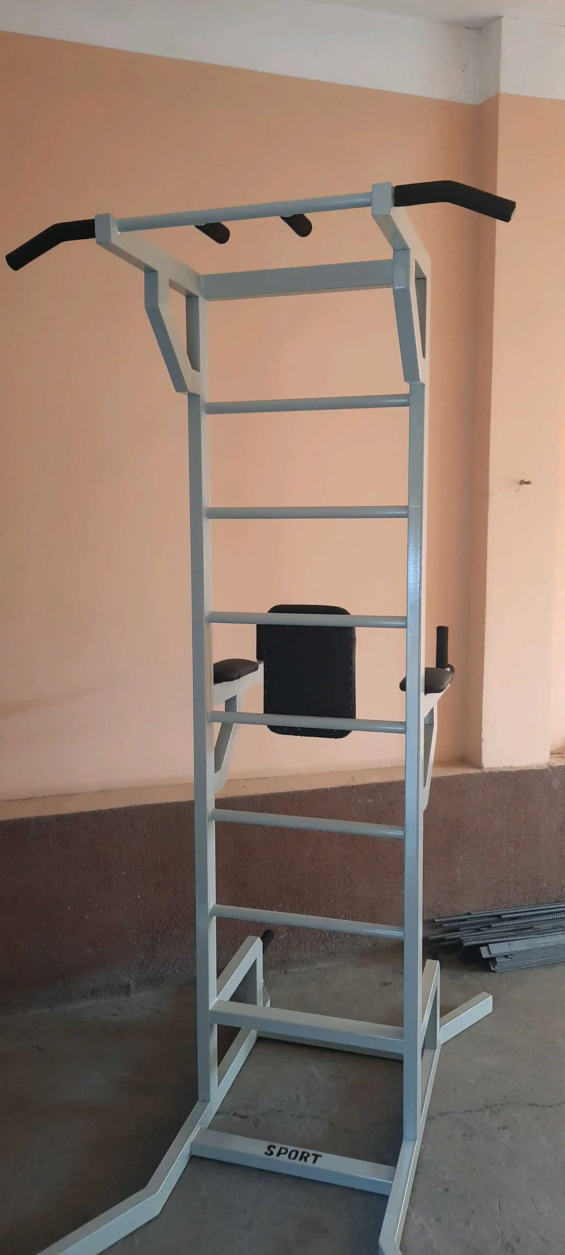 Турник универсальный