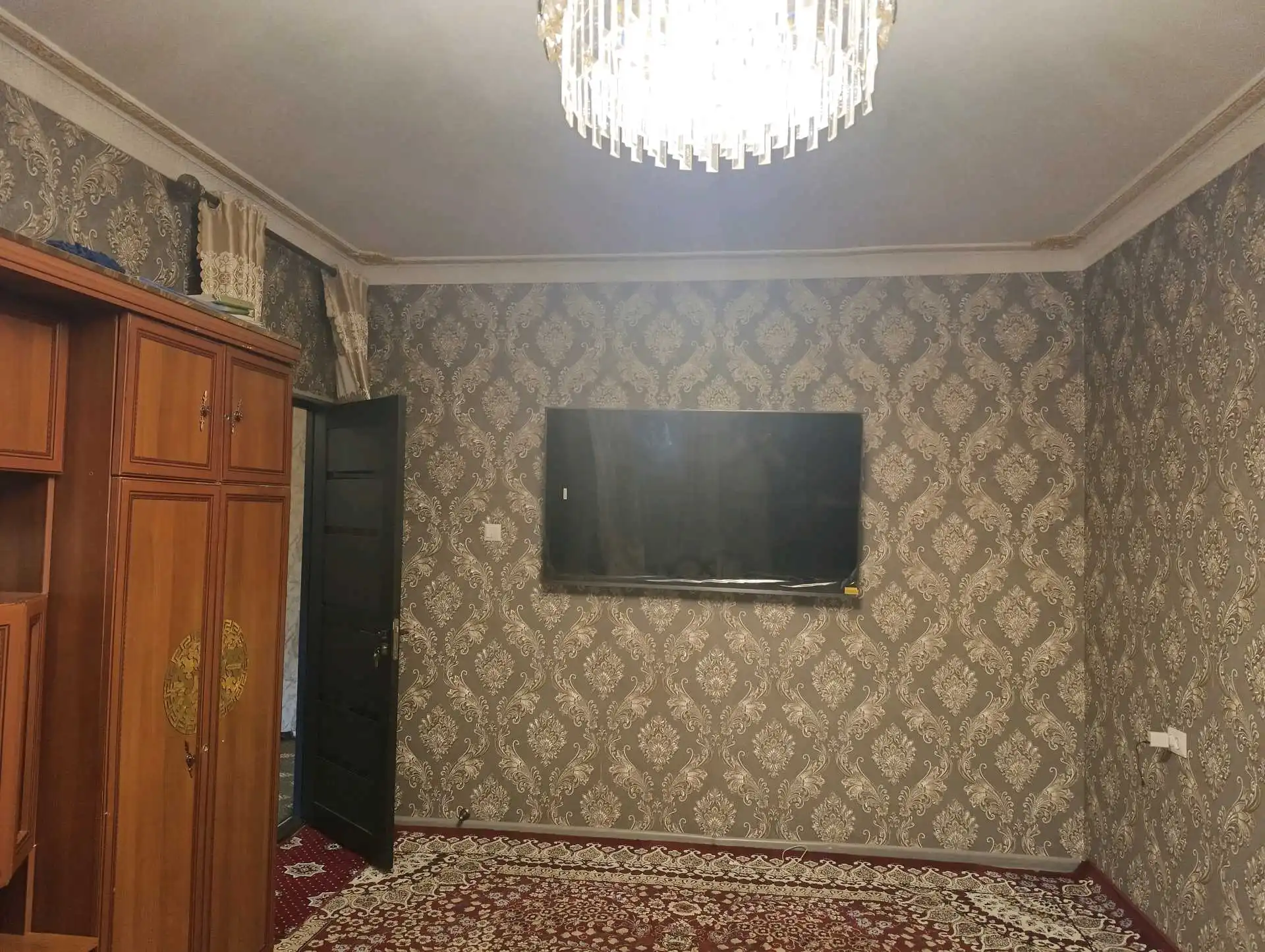 4-к квартира, 3 этаж, 80 м², шахраки Сугдиён (Тарор)