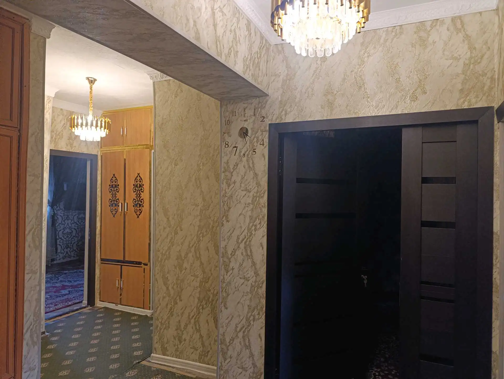 4-к квартира, 3 этаж, 80 м², шахраки Сугдиён (Тарор)