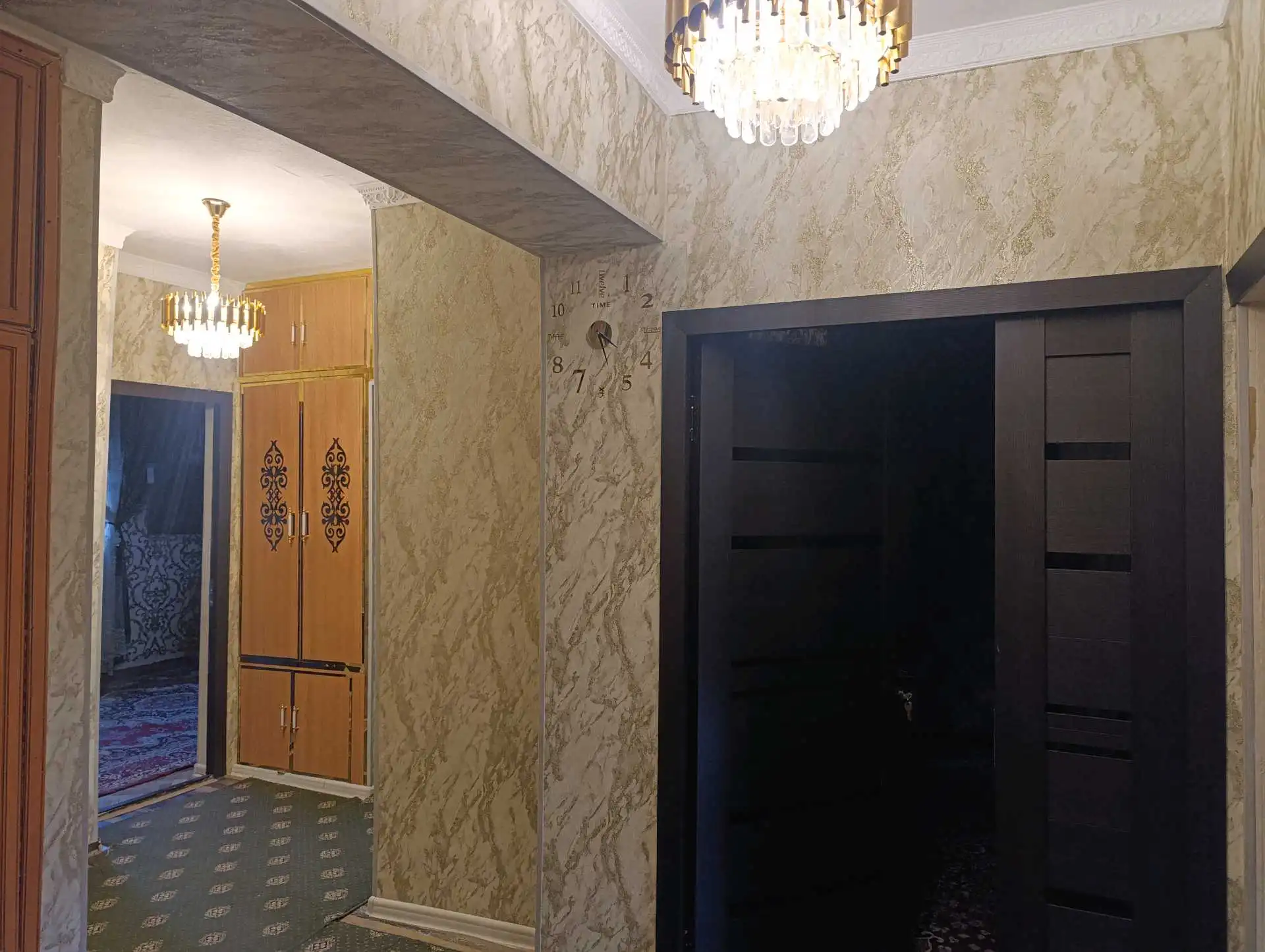 4-к квартира, 3 этаж, 80 м², шахраки Сугдиён (Тарор)