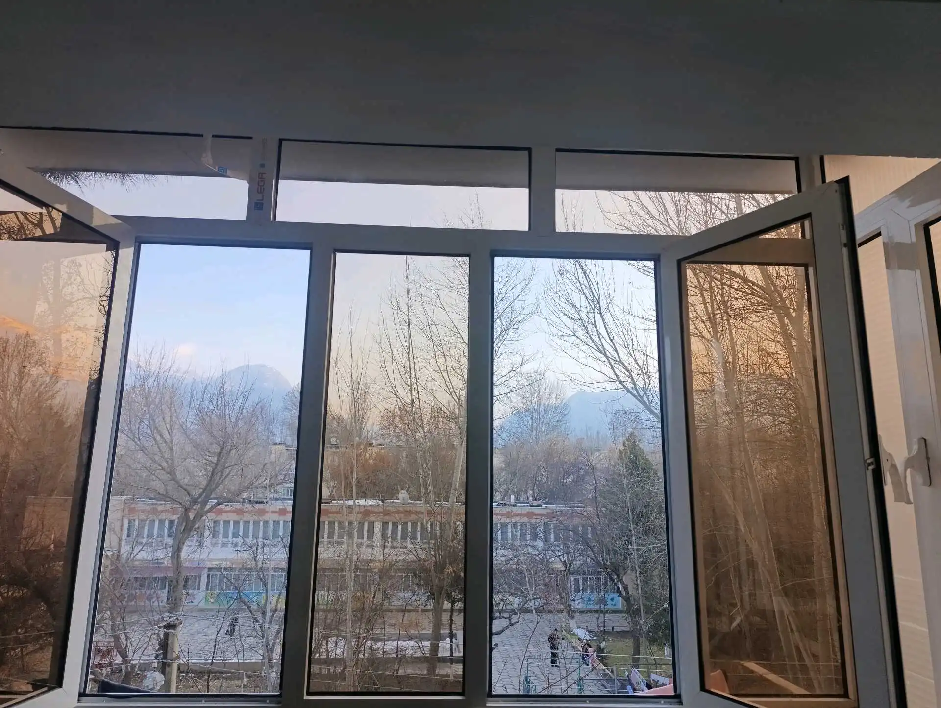 4-к квартира, 3 этаж, 80 м², шахраки Сугдиён (Тарор)