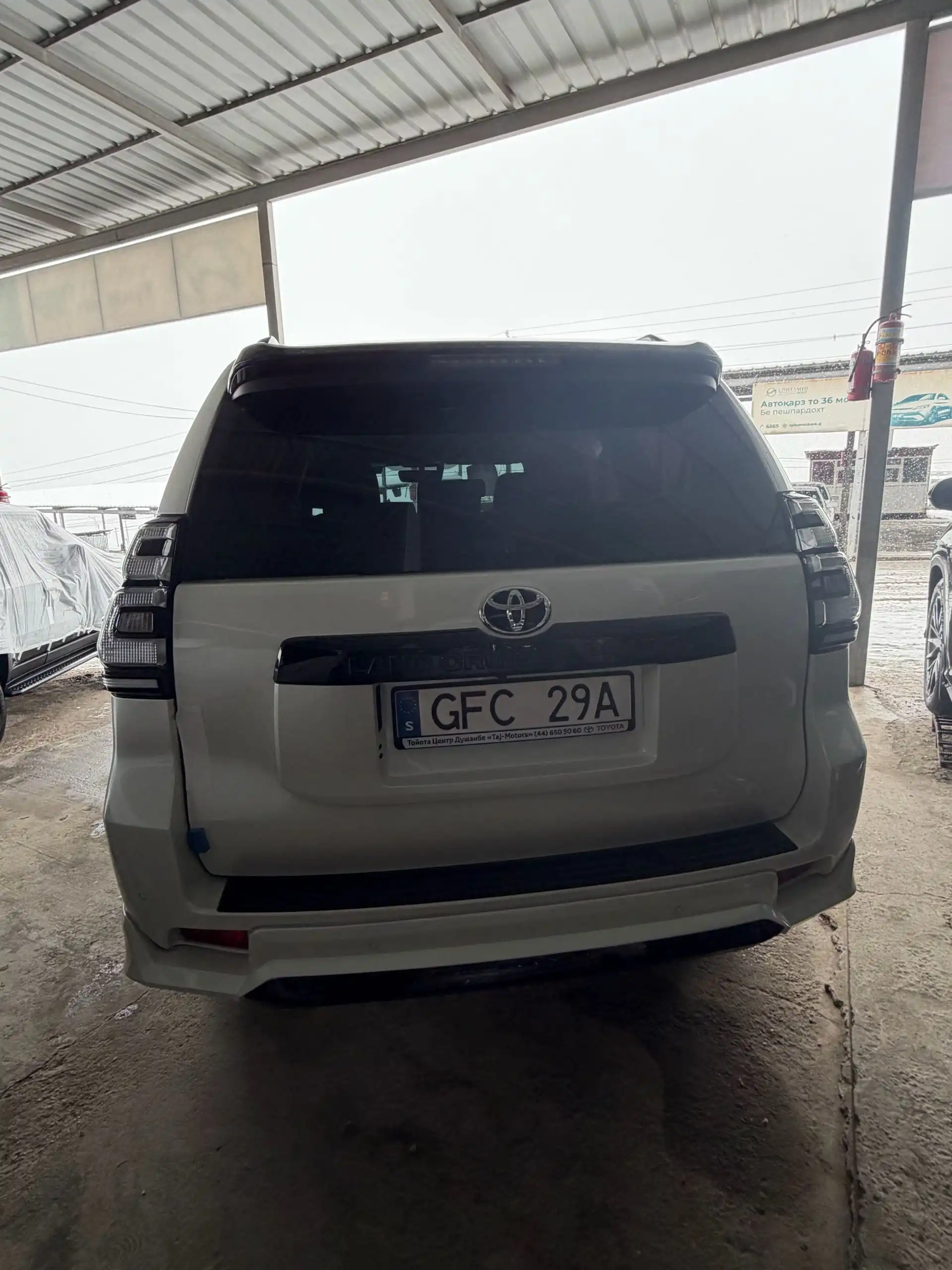 Toyota Land cruiser prado 2023