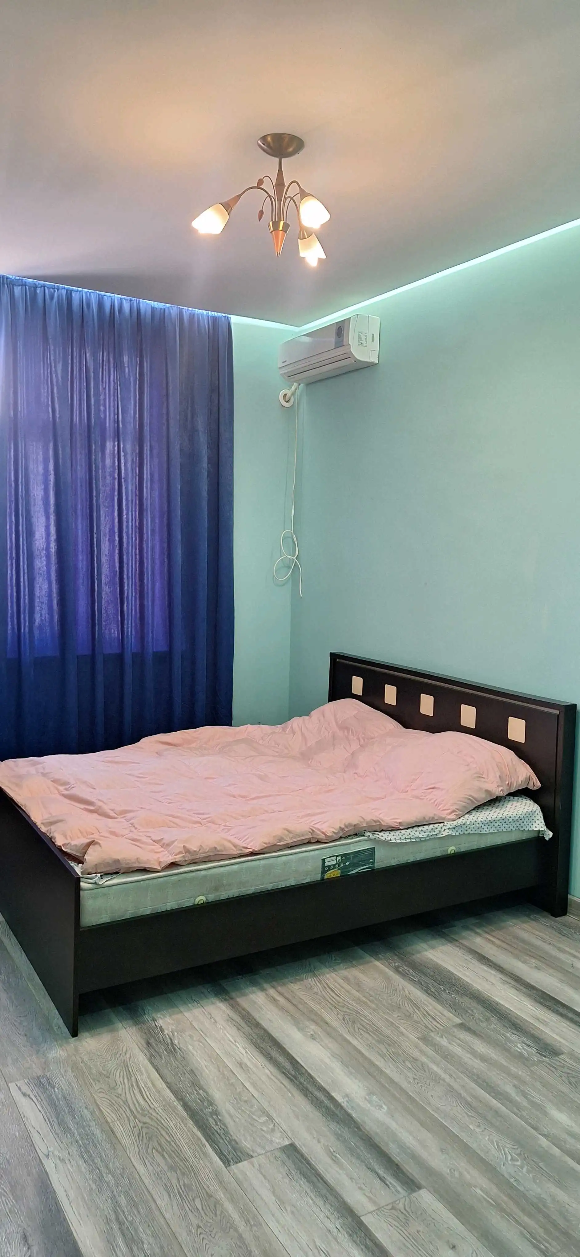 2-к квартира, 10 этаж, 63 м², И.Сомони р-он Пединститут, напротив ресторана Бурака.