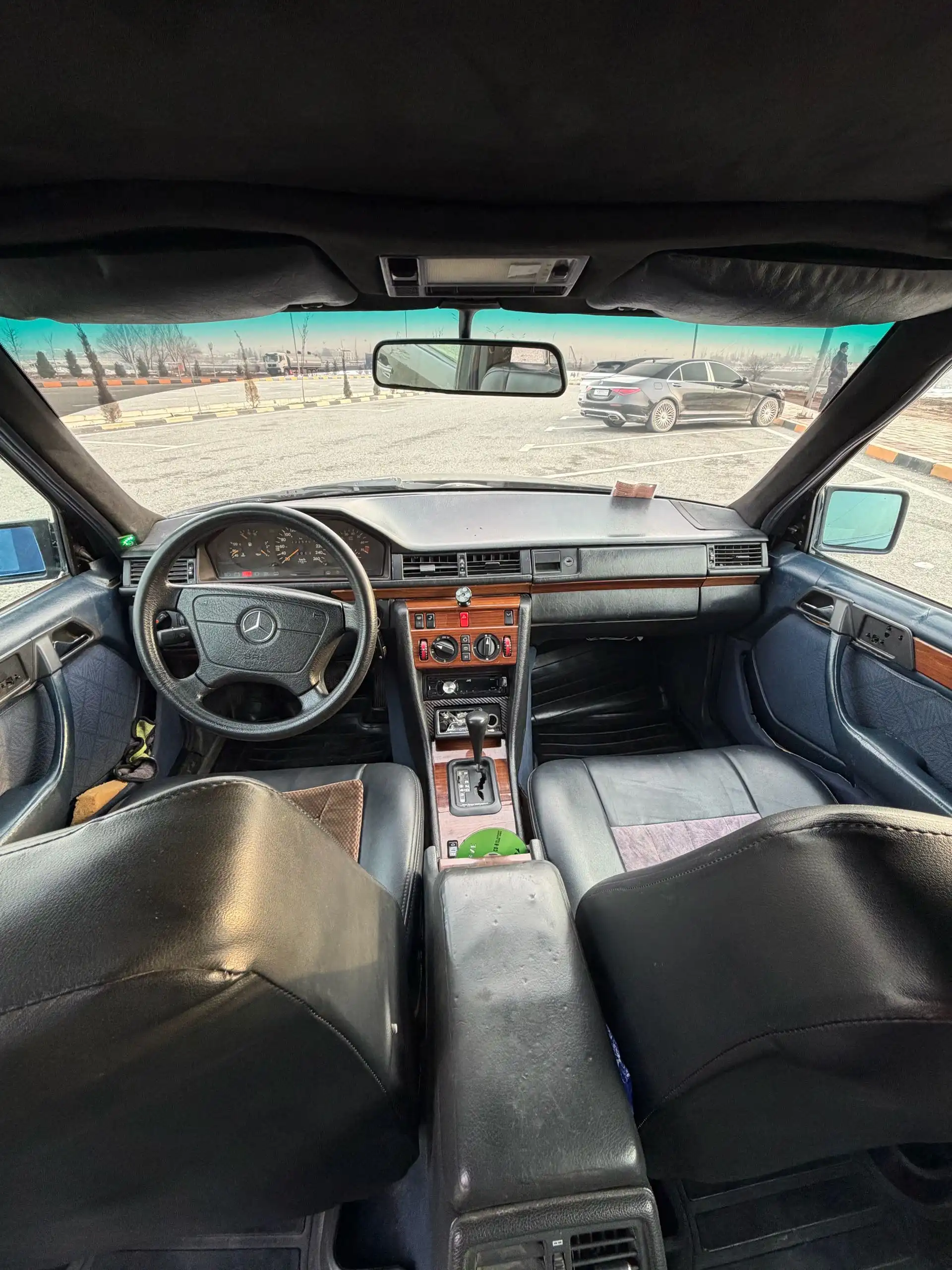 Mercedes-benz E class 1995
