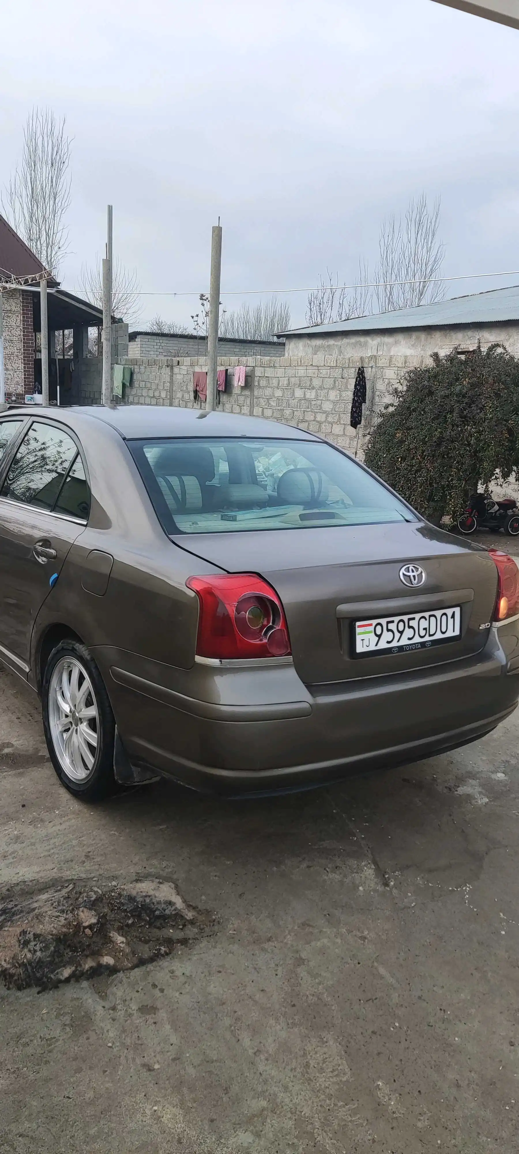 Toyota Avensis 2003