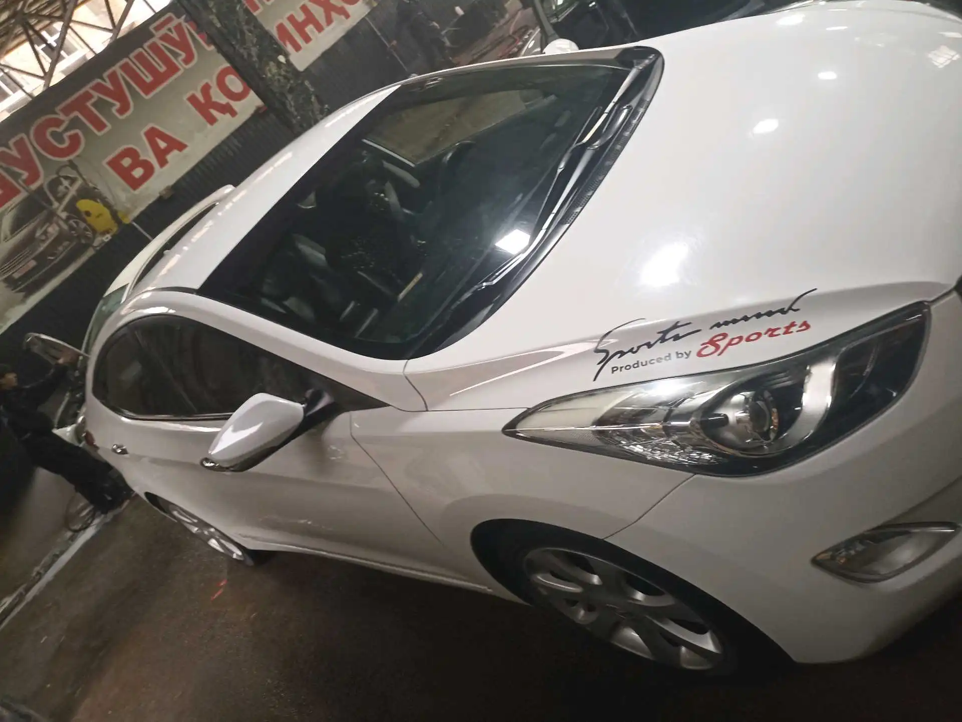 Hyundai Avante 2011