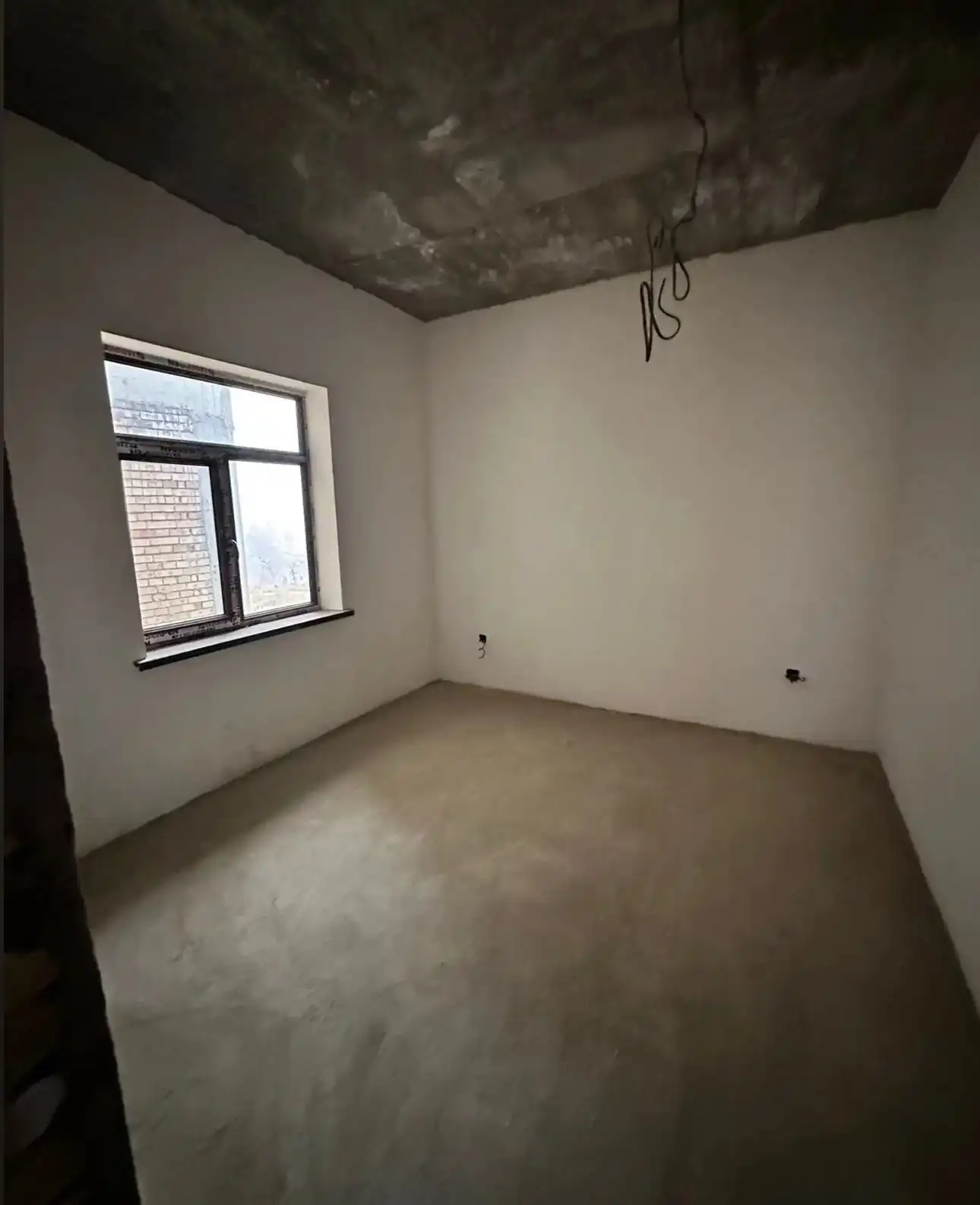 2 этажный, 5-комн. дом, 300 м², 3 соток, ховарон