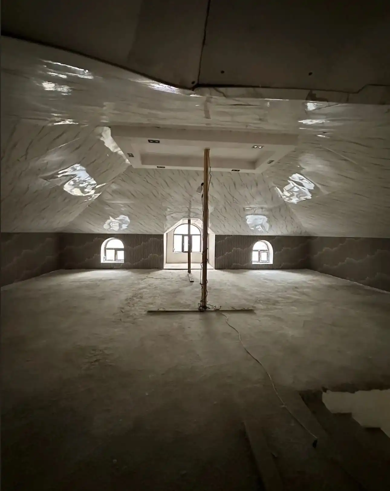 2 этажный, 5-комн. дом, 300 м², 3 соток, ховарон