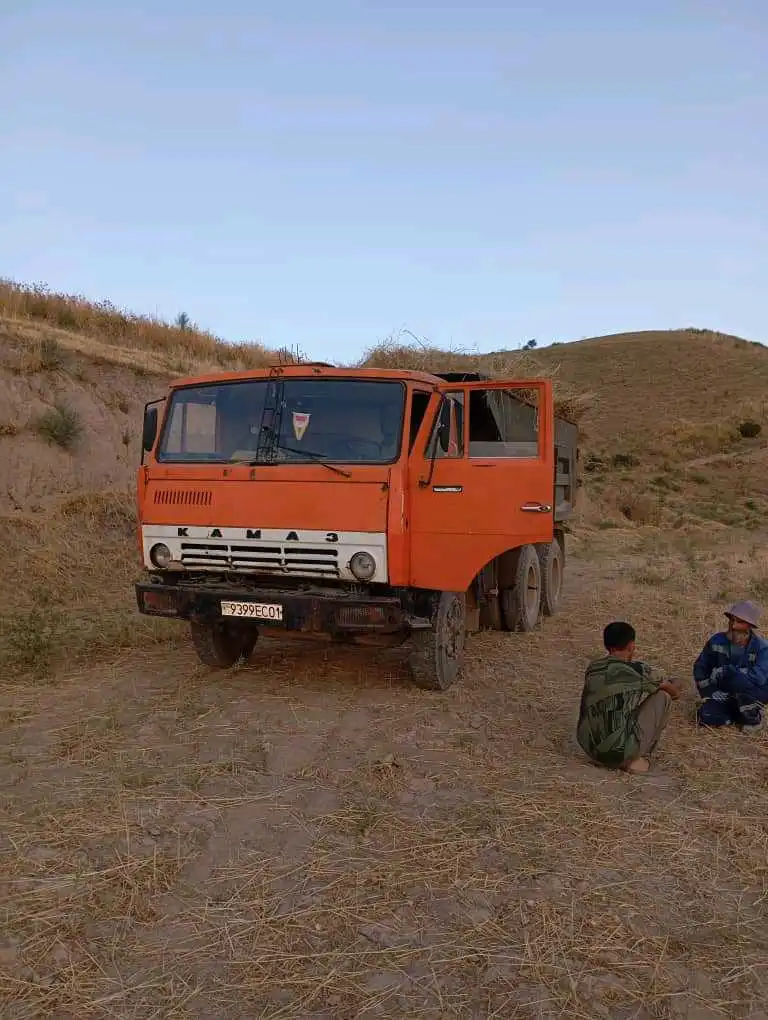 Камаз самосвал