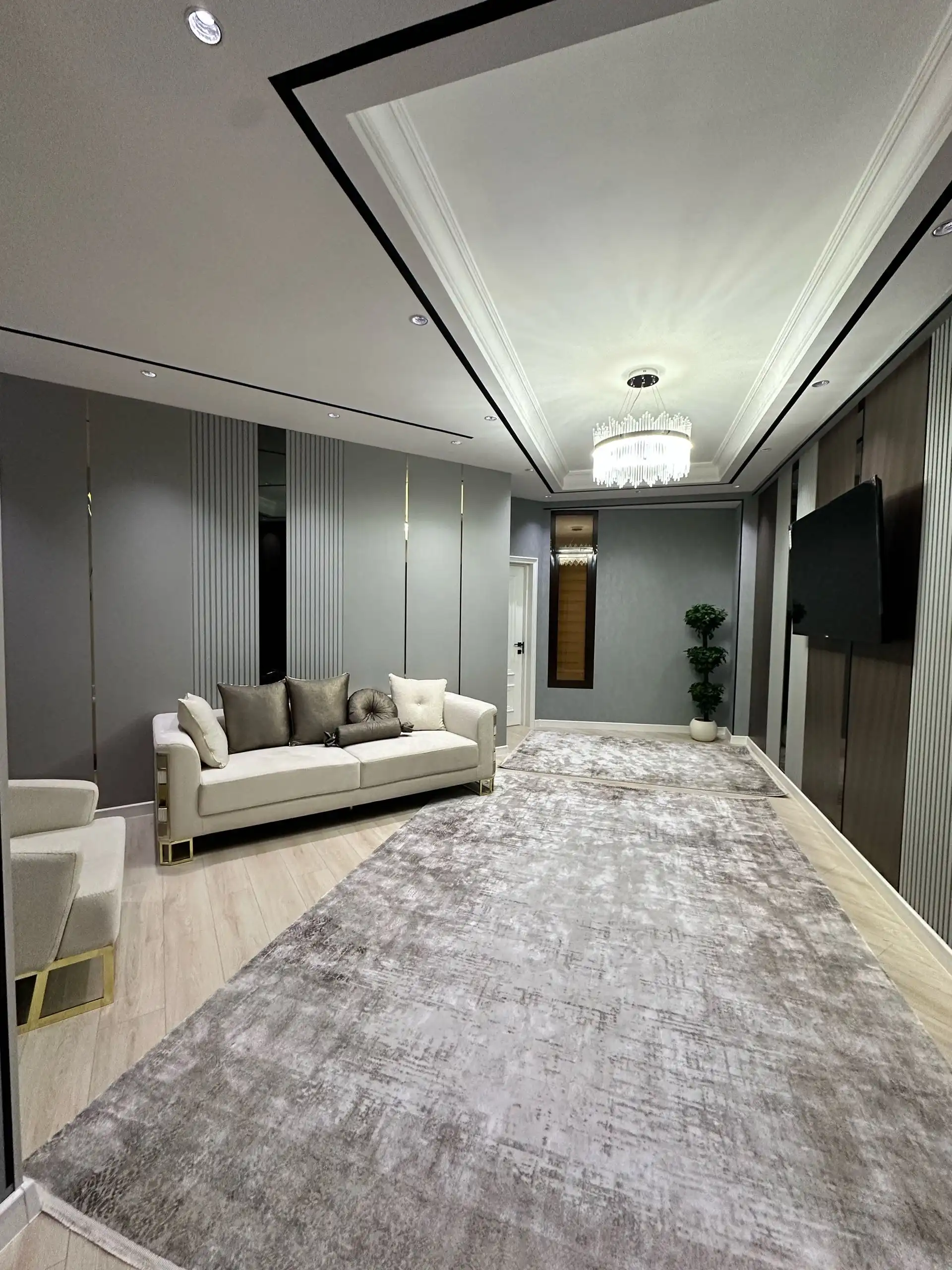 3-к квартира, 4 этаж, 94 м², шоҳмансур