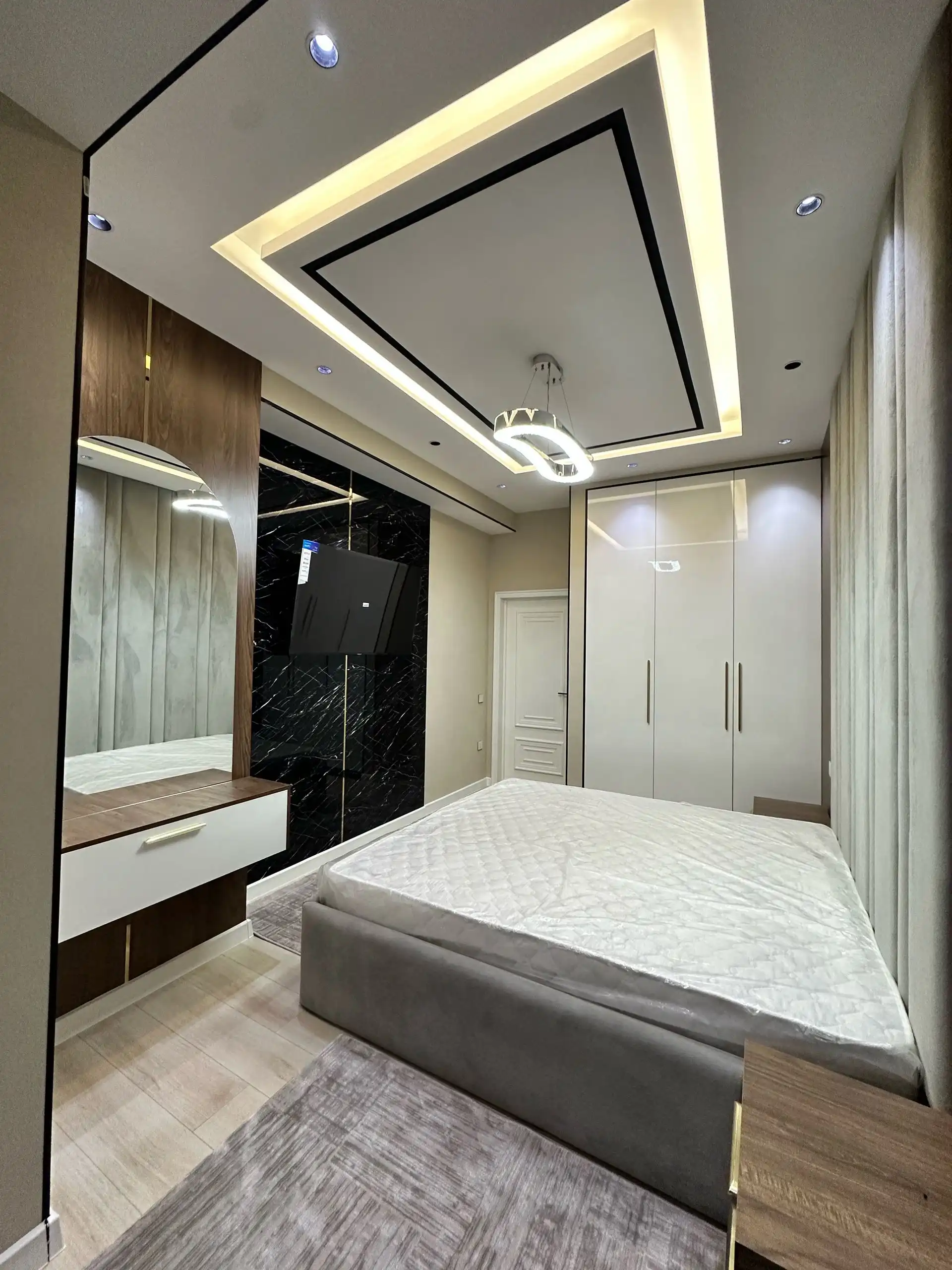 3-к квартира, 4 этаж, 94 м², шоҳмансур