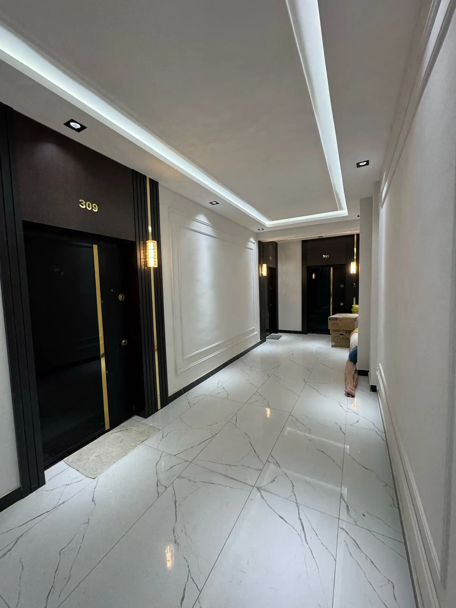 2-к квартира, 13 этаж, 82 м², шохмансур