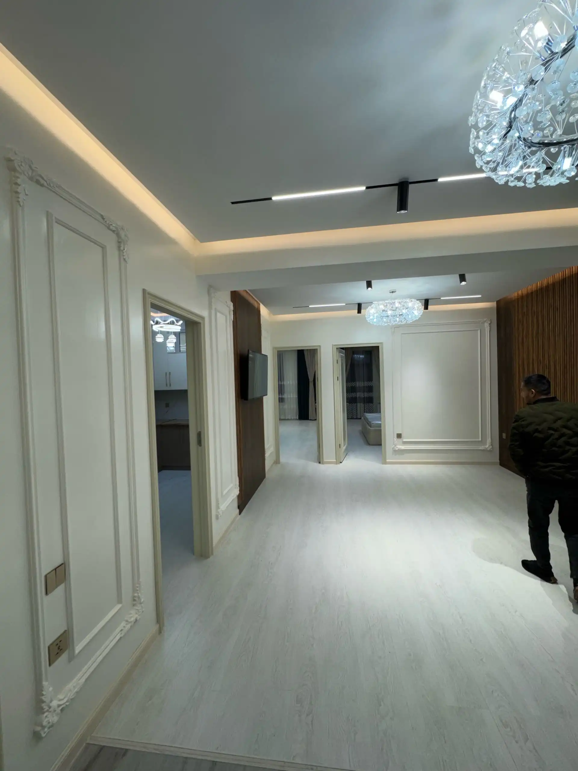 2-к квартира, 13 этаж, 82 м², шохмансур