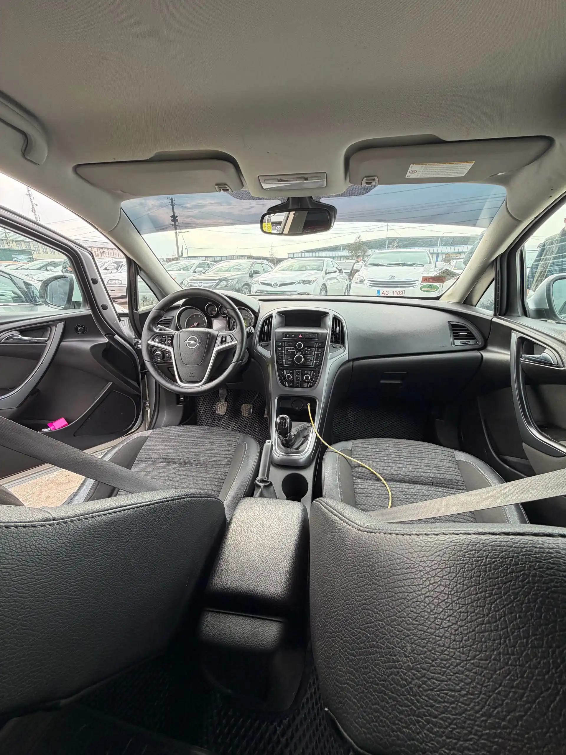 Opel Zafira 2016