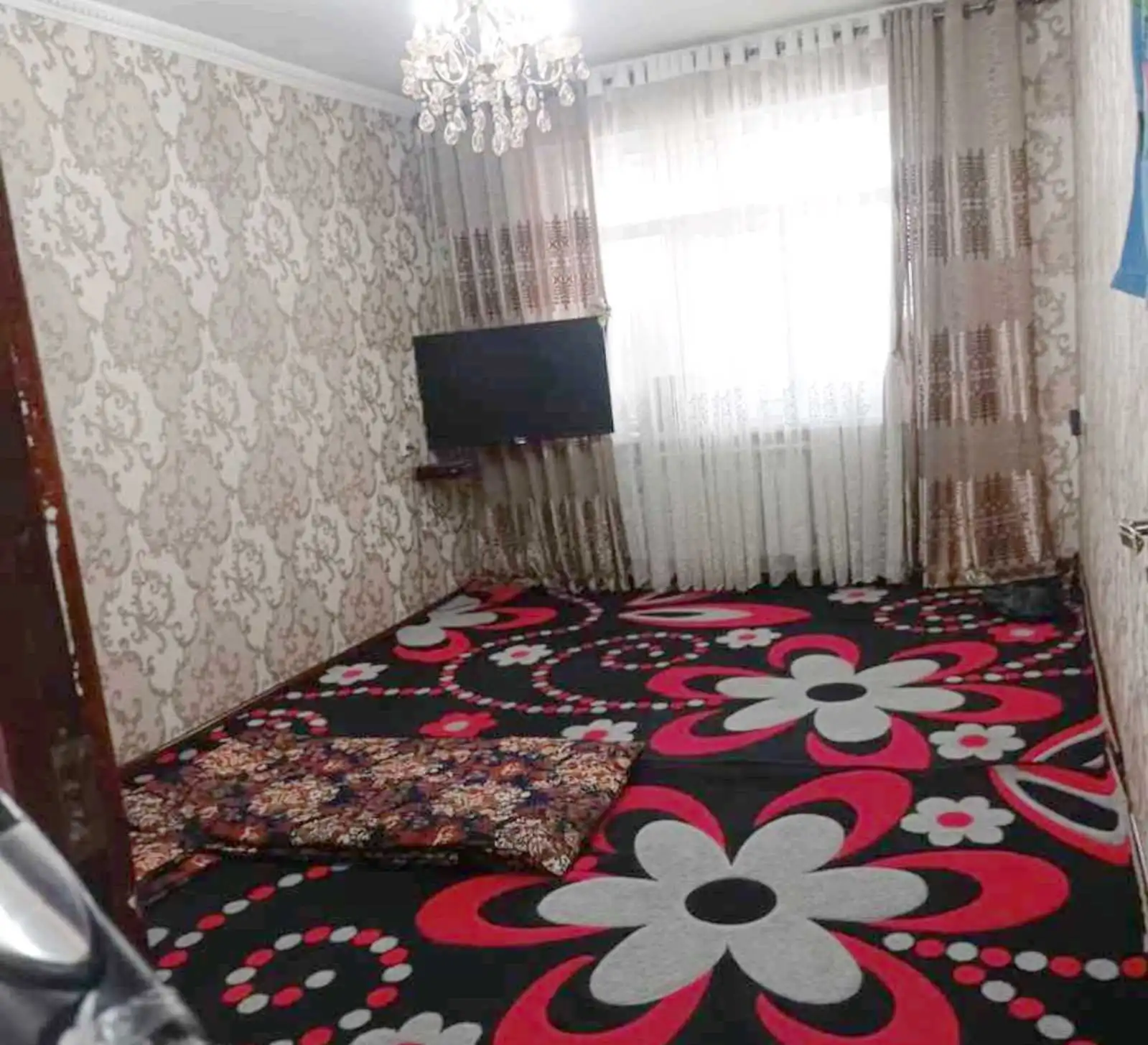 3-к квартира, 2 этаж, 58 м², Фирдавси