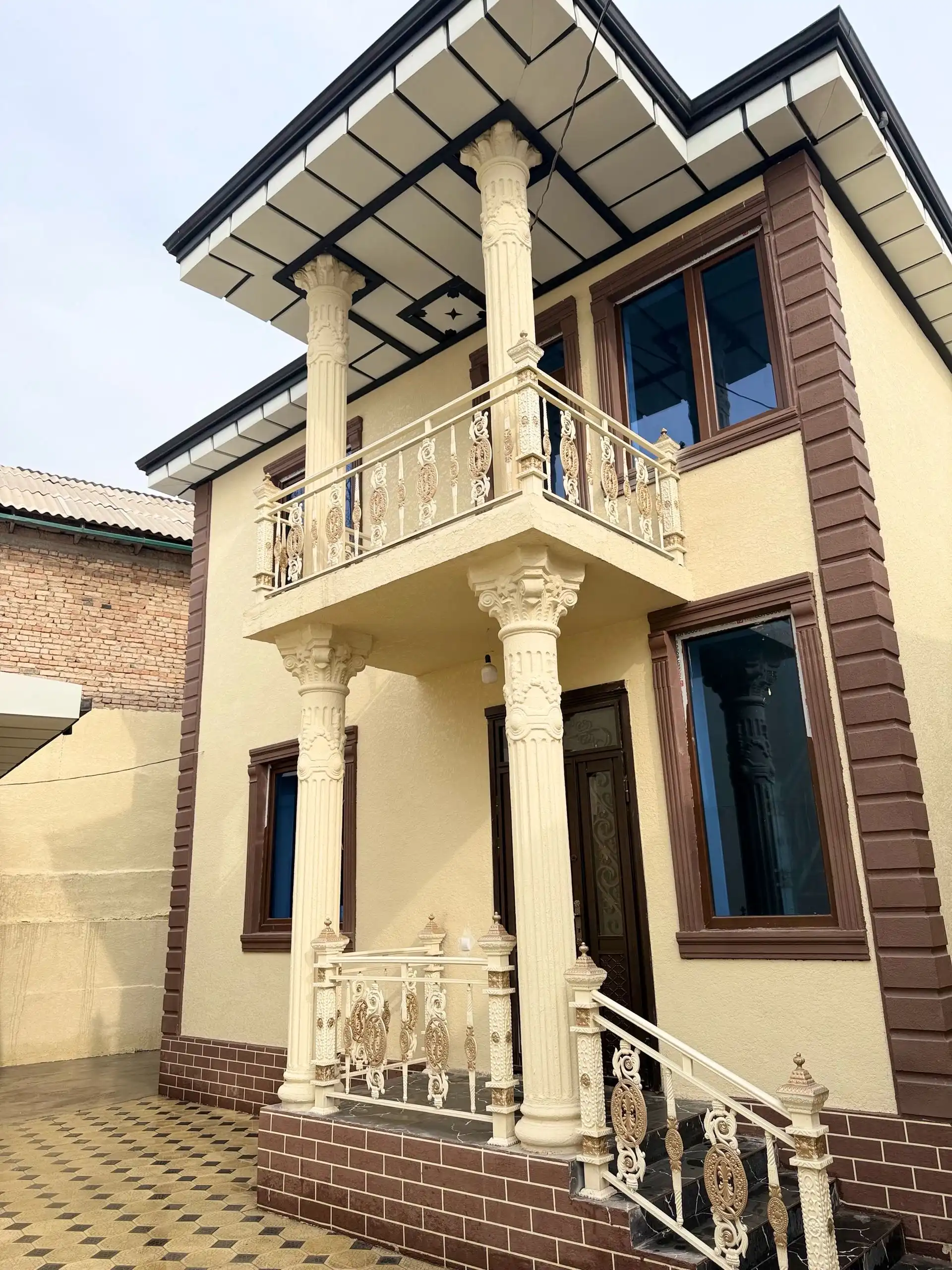 2 этажный, 6-комн. дом, 180 м², 2 соток, 2 соток, Зарафшон