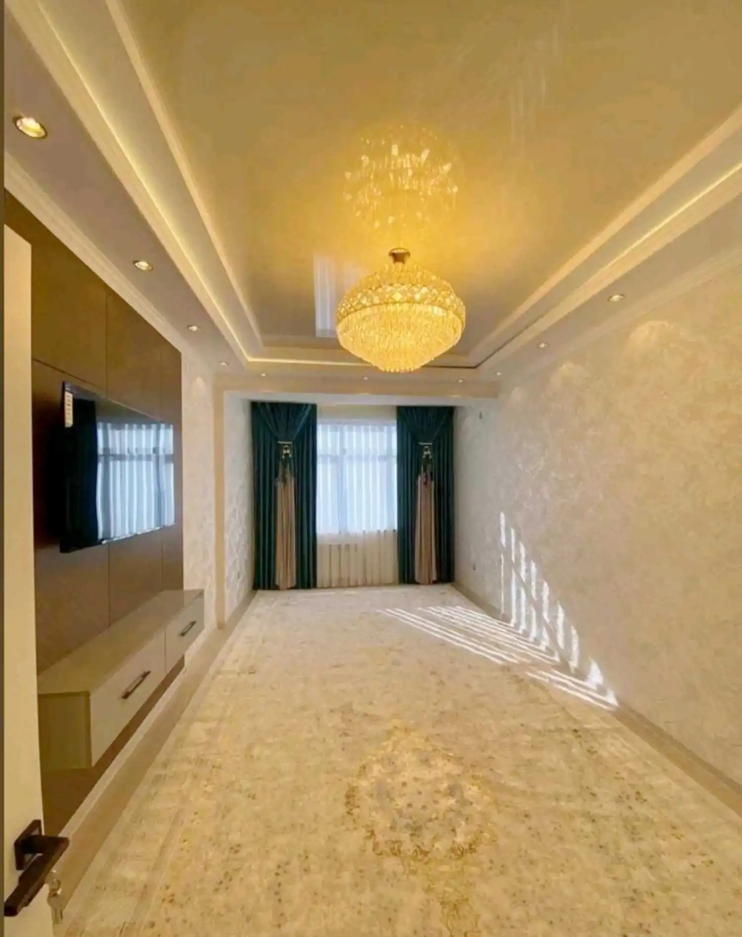 2-к квартира, 11 этаж, 72 м², Шохмансур