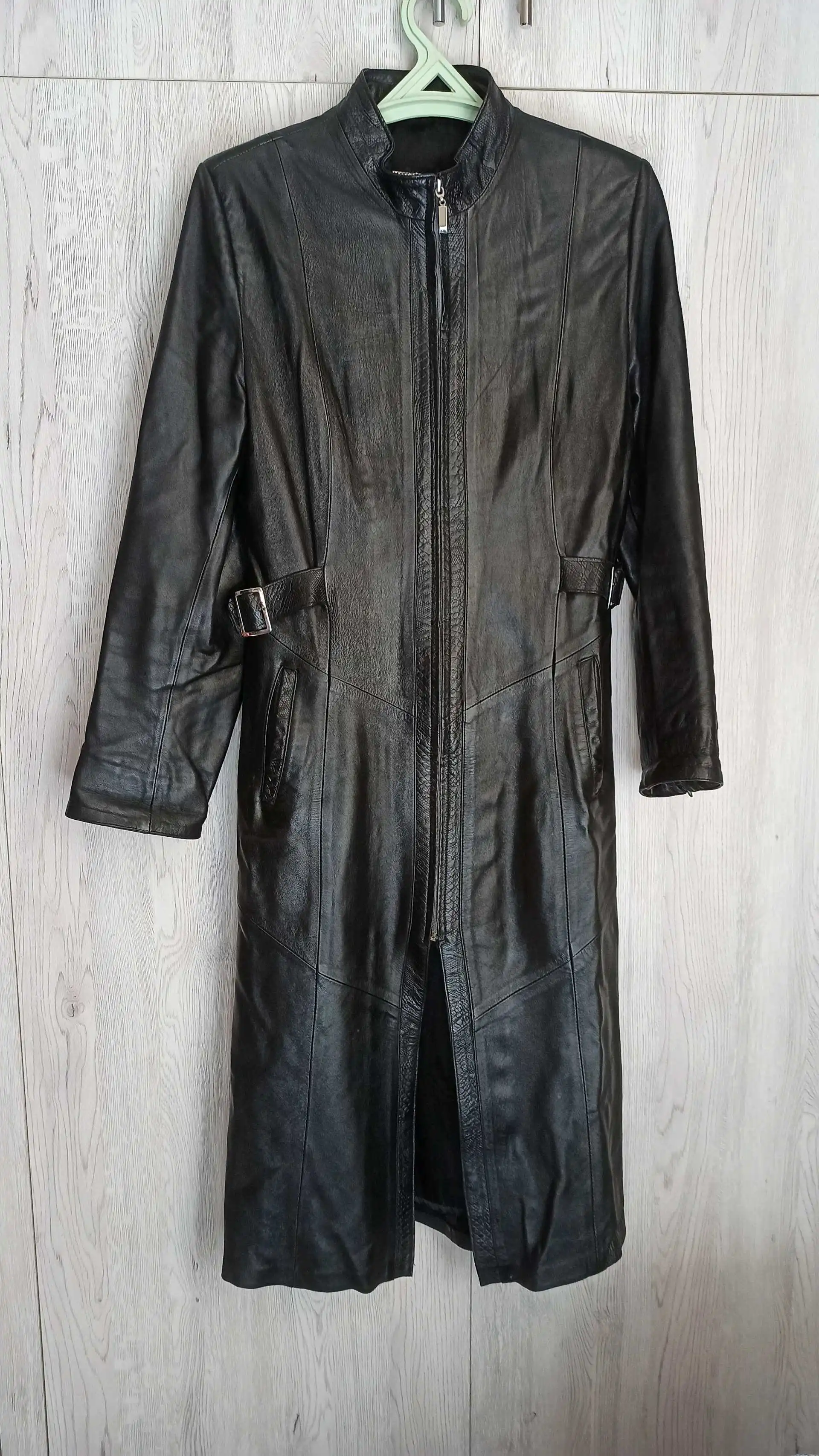 Кожаный плащ суртюк