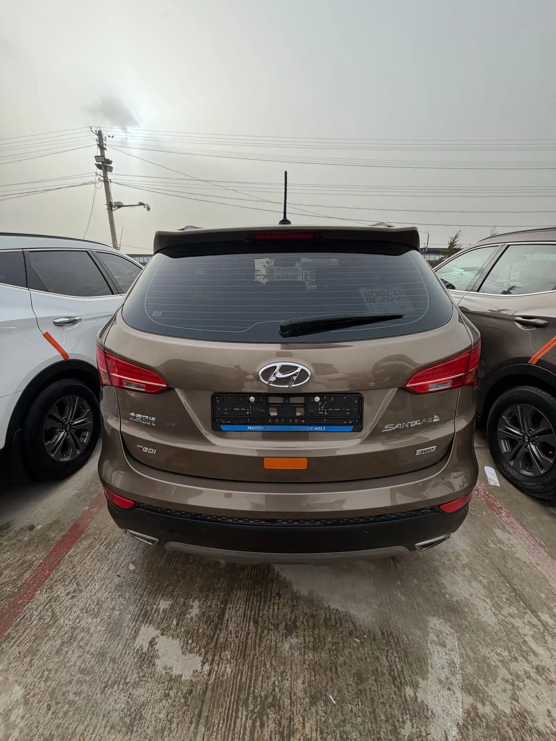 Hyundai Santa fe 2015
тел 940777757
