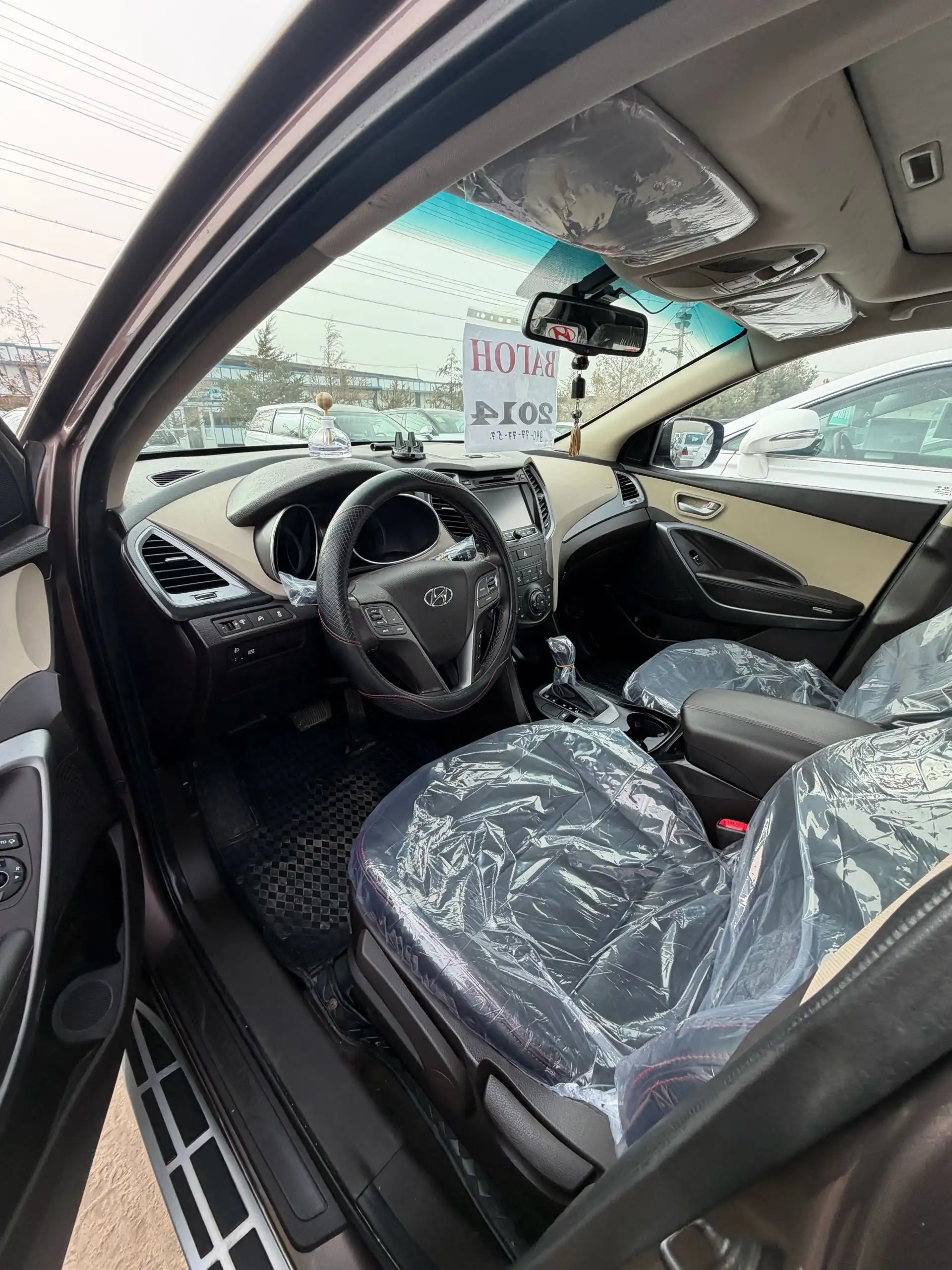 Hyundai Santa fe 2014
тел 940777757