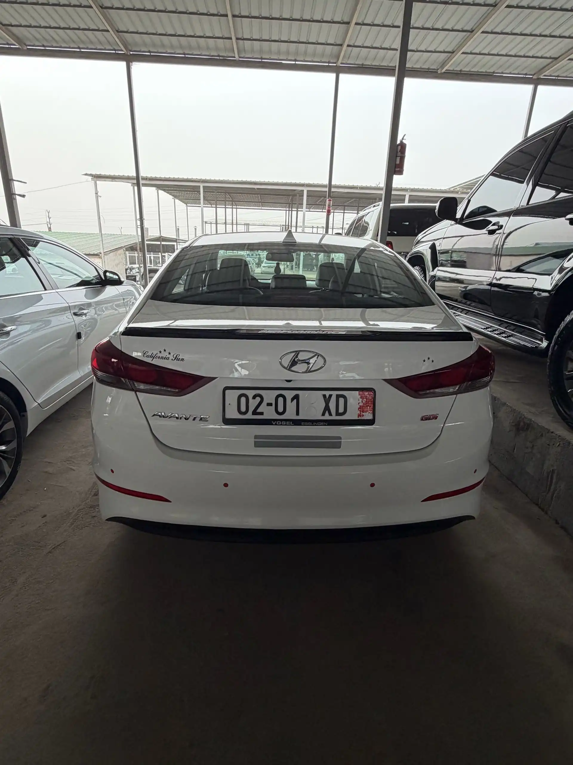 Hyundai Avante 2016
тел 929910000