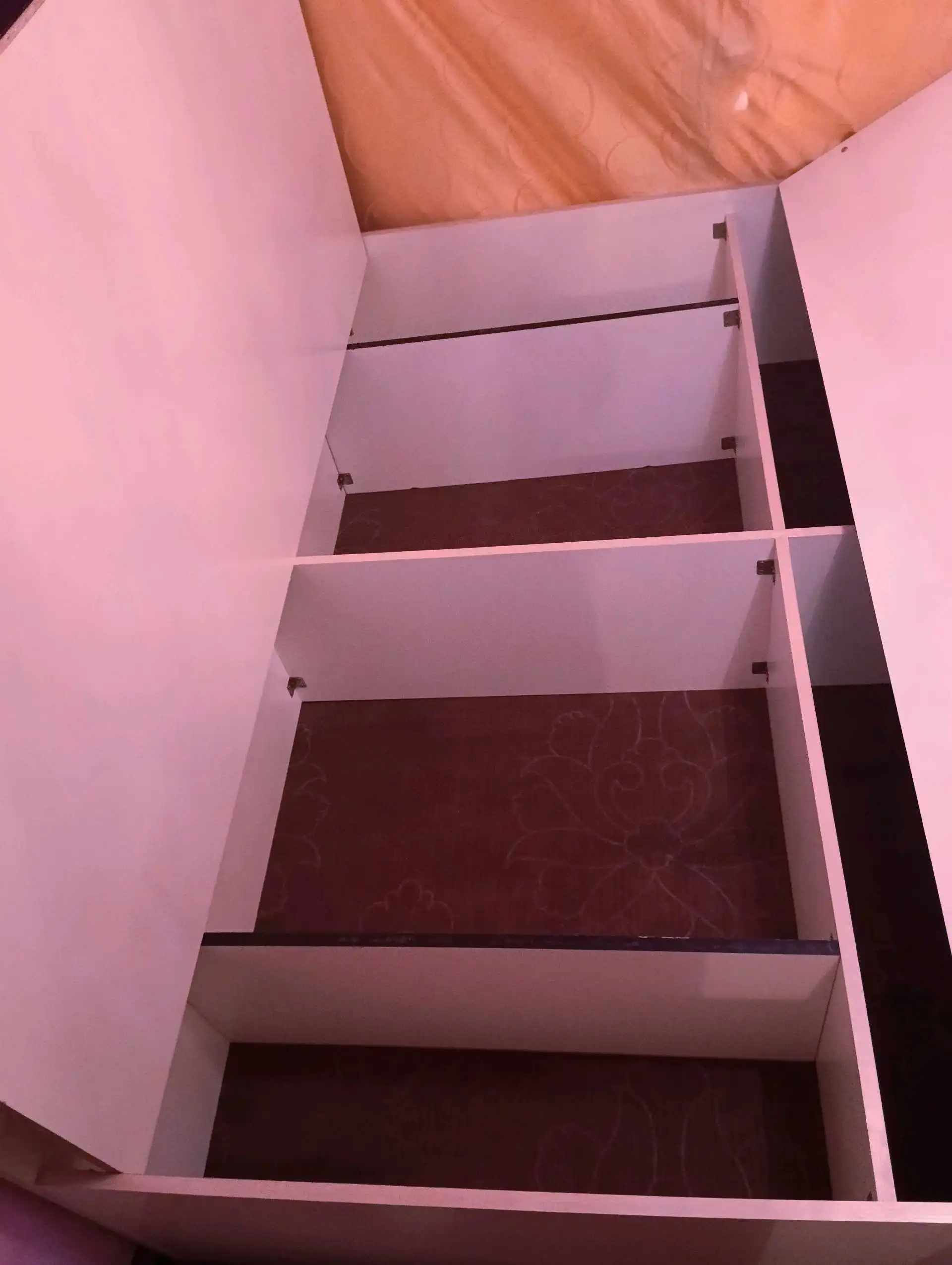 Двуспальная кровать