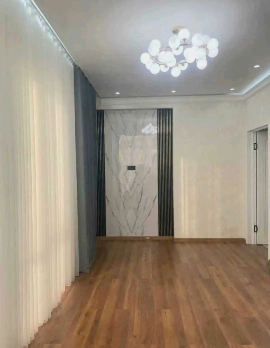 3-к квартира, 18 этаж, 86 м², Шохмансур