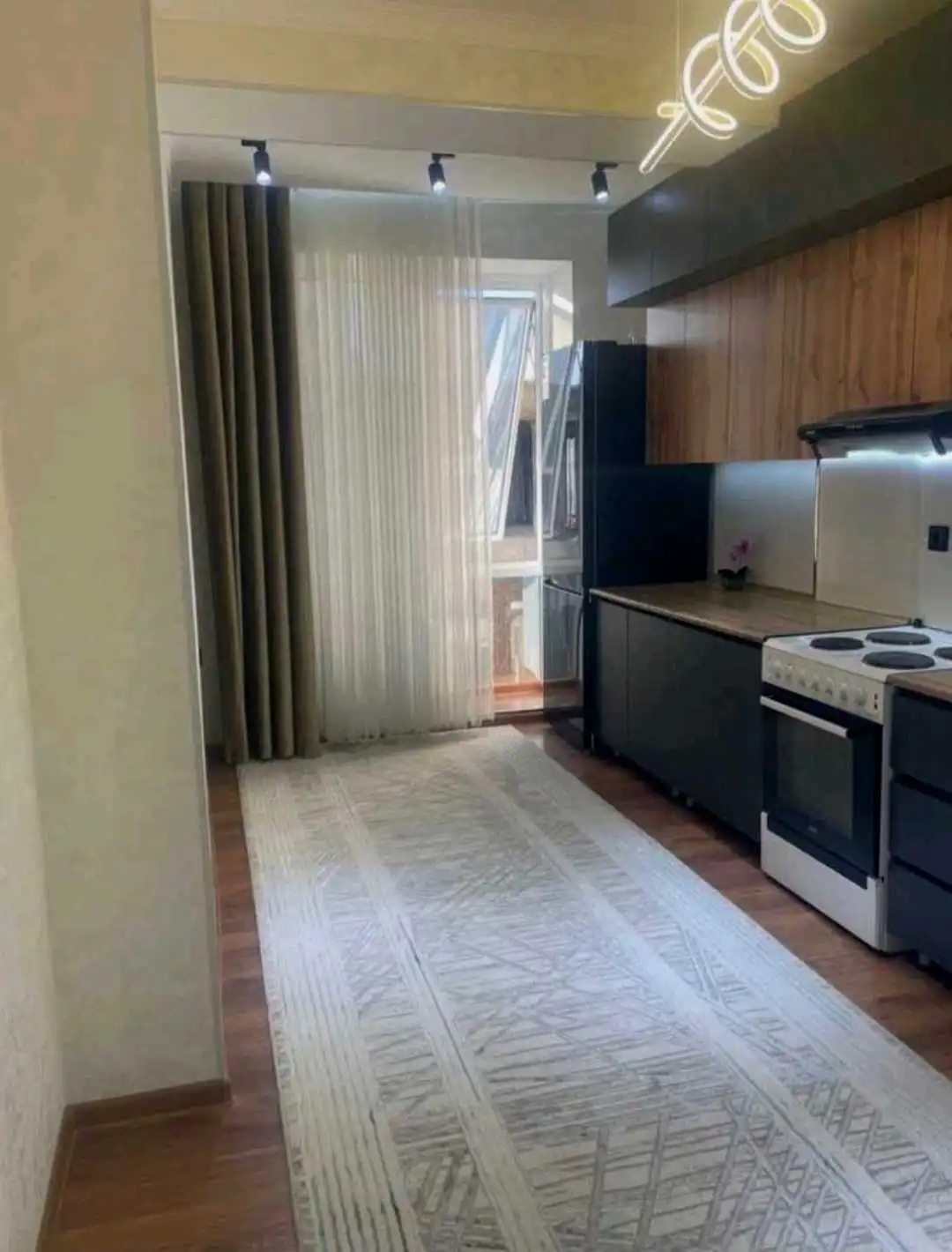 3-к квартира, 18 этаж, 86 м², Шохмансур