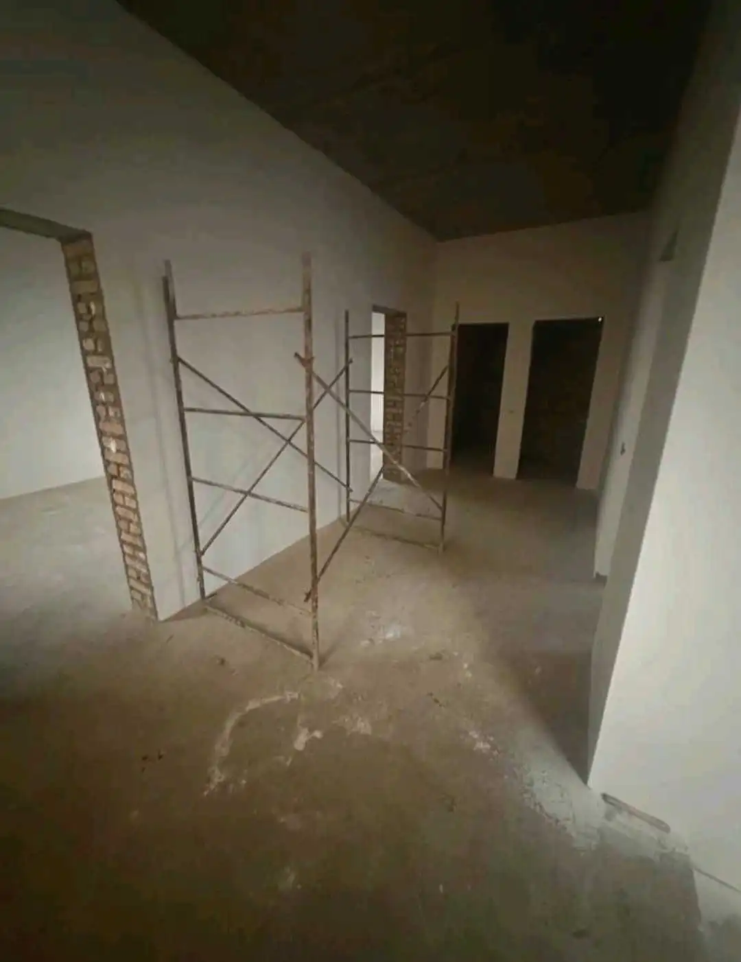 3 этажный, 11-комн. дом, 3002 м², 4 соток, Сино