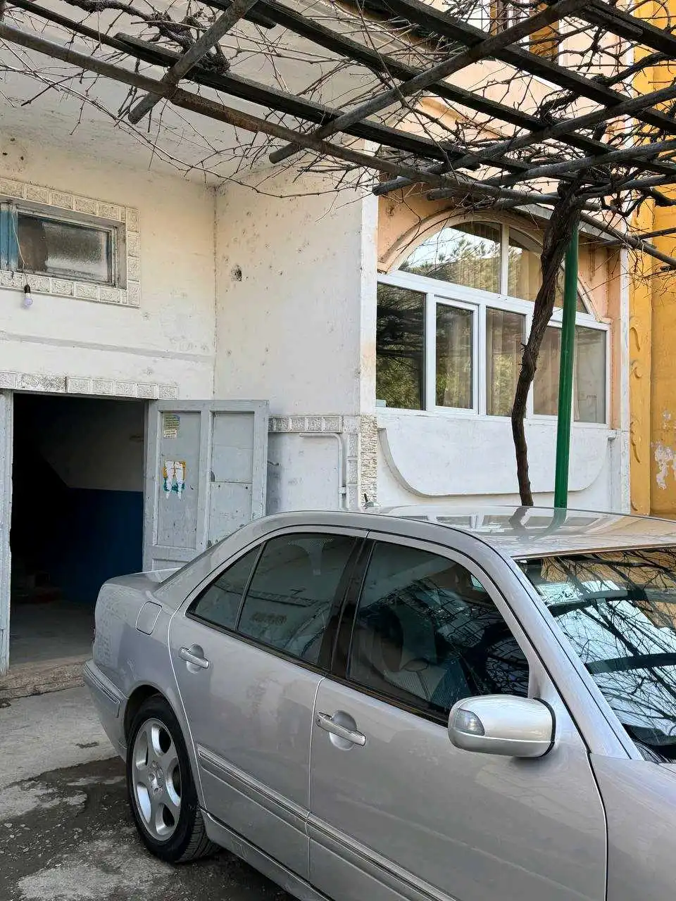 Mercedes-benz E class 2001