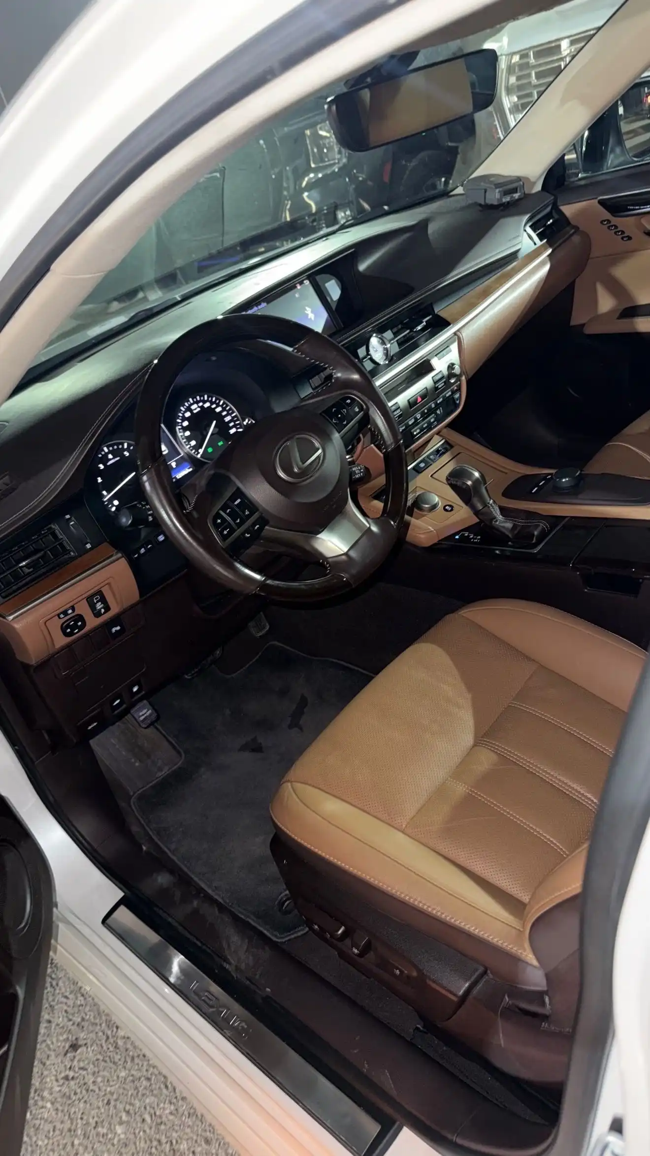 Lexus Es series 2016