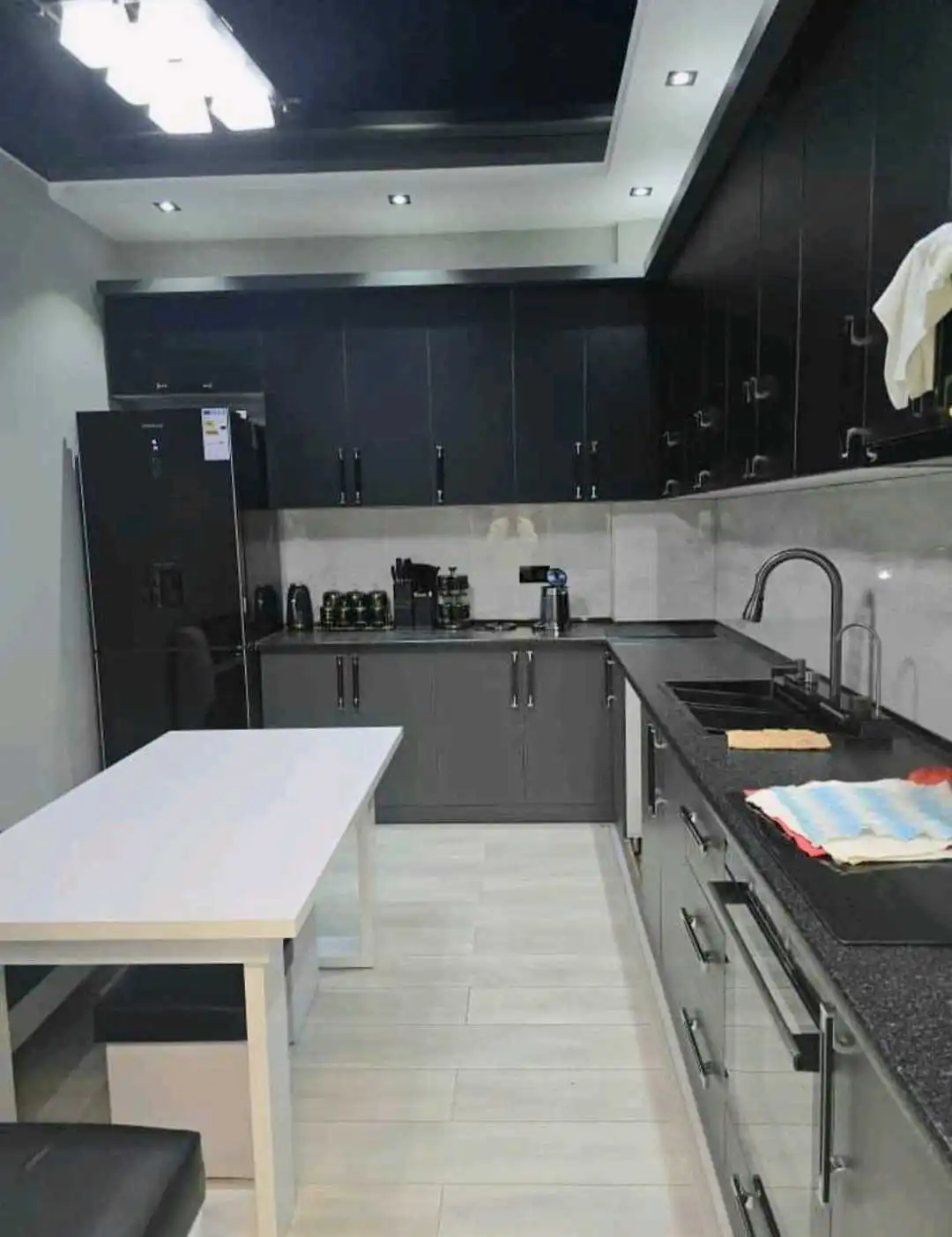 3-к квартира, 8 этаж, 91 м², Шохмансур