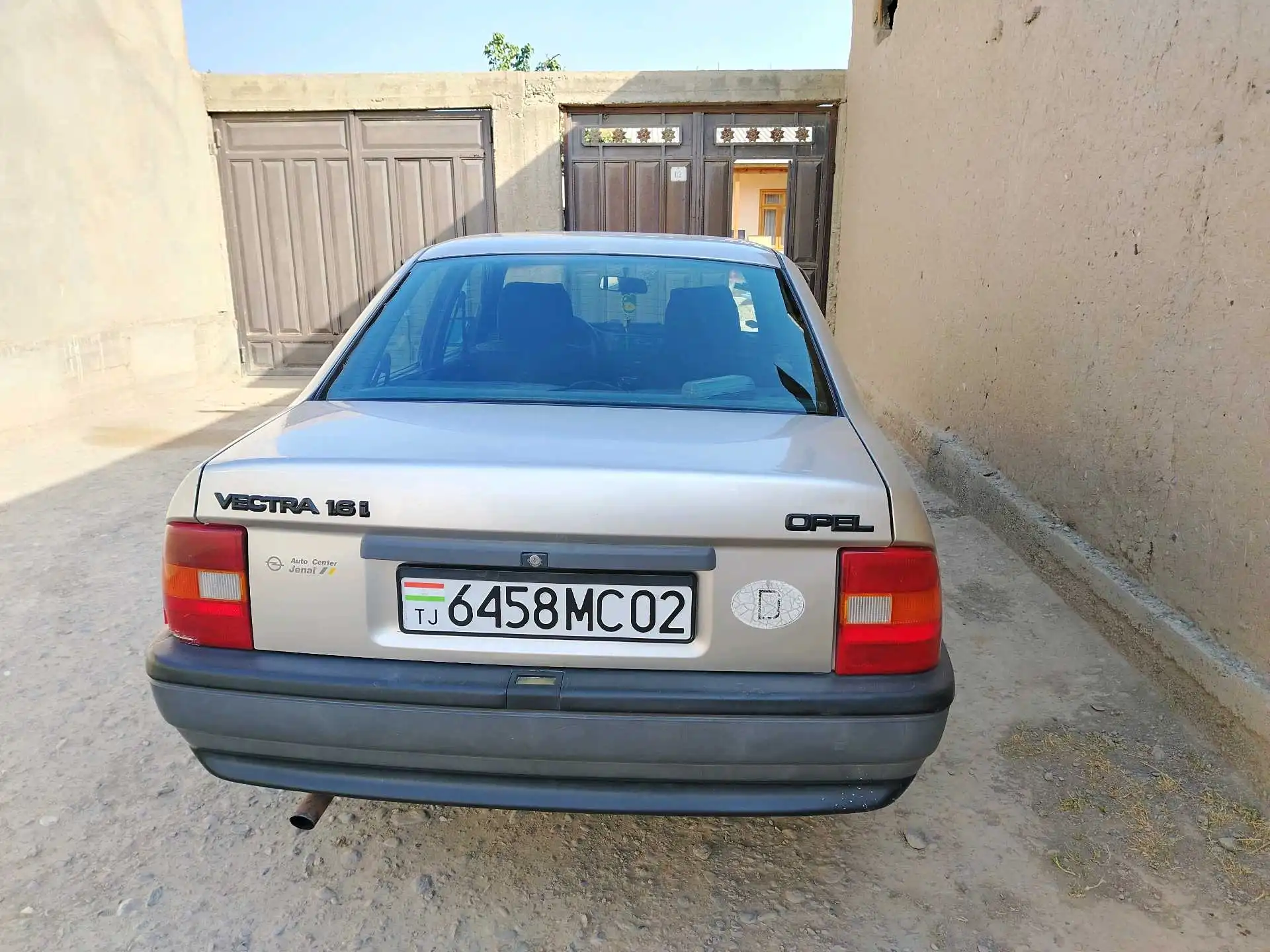 Opel Vectra a 1990